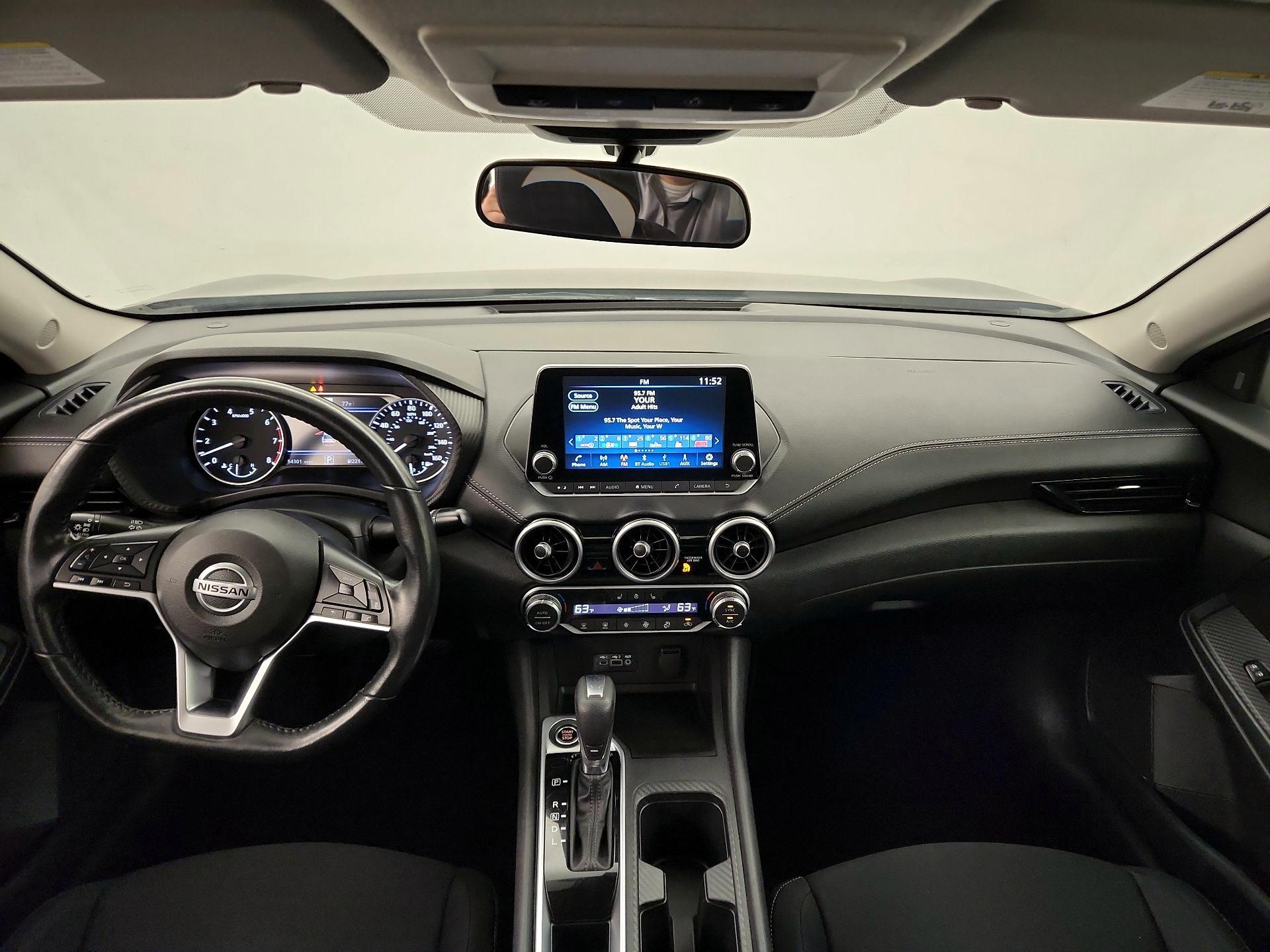 Thumbnail: 2023 Nissan Sentra - 9