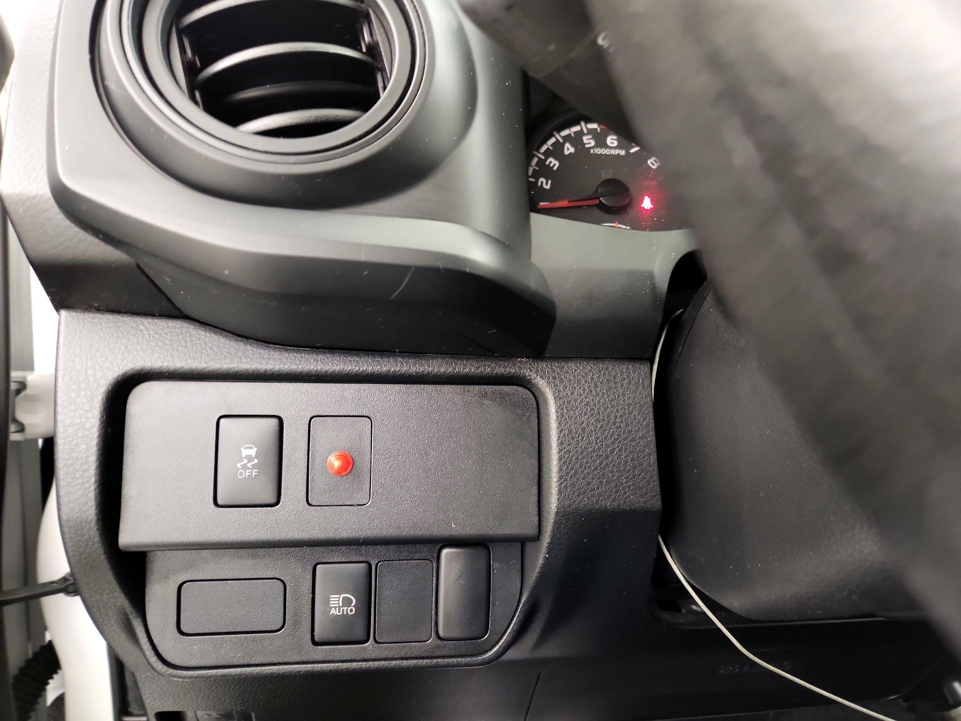 Thumbnail: 2022 Toyota Tacoma - 13