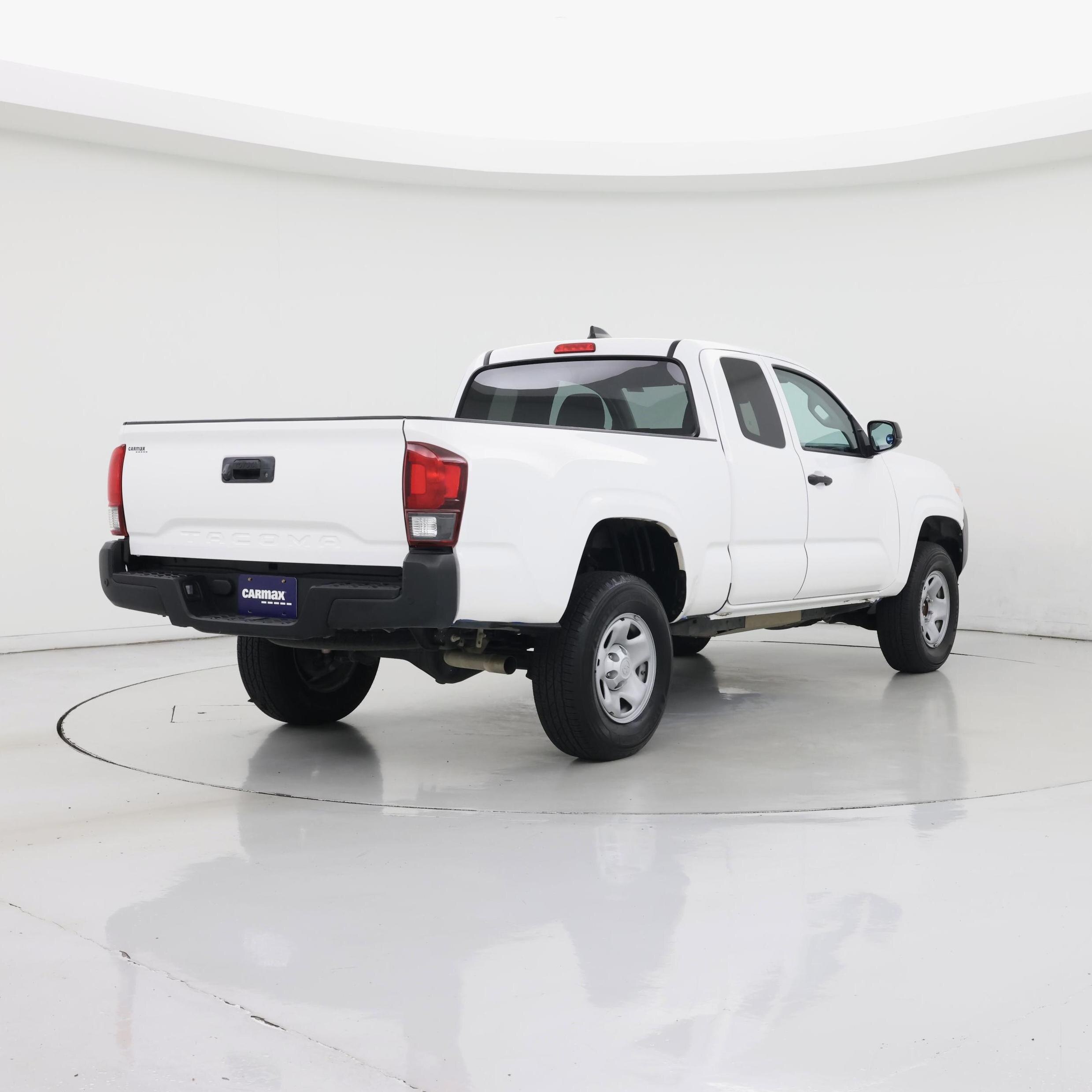 Thumbnail: 2022 Toyota Tacoma - 8