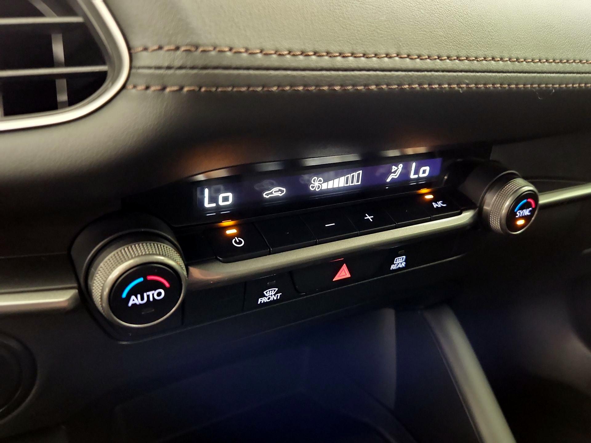 Thumbnail: 2021 Mazda Mazda3 - 16