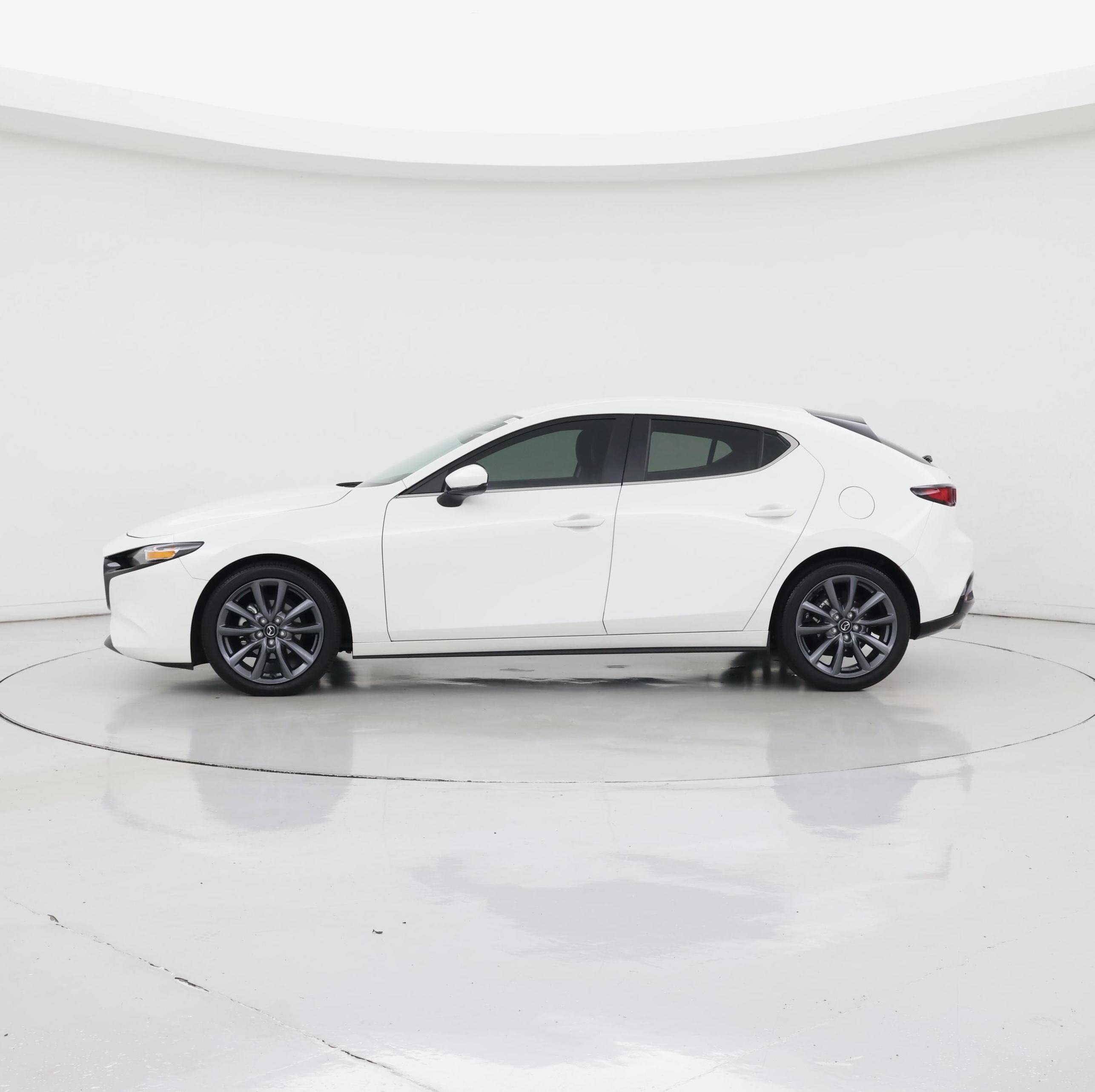 Thumbnail: 2021 Mazda Mazda3 - 3
