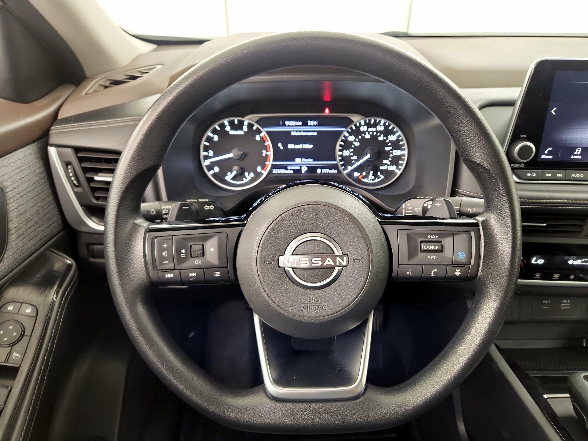 Thumbnail: 2023 Nissan Rogue - 10