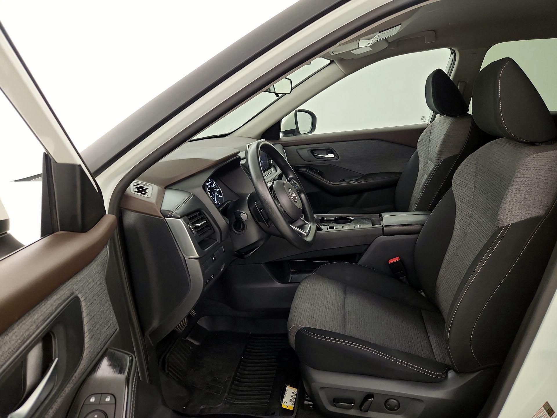 Thumbnail: 2023 Nissan Rogue - 11