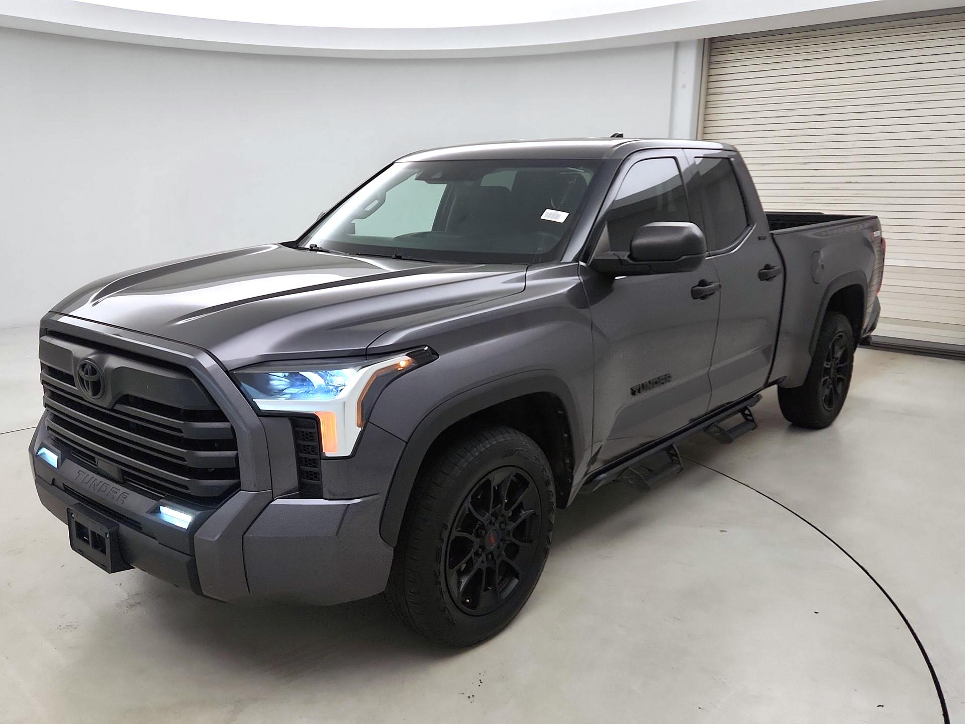 Thumbnail: 2022 Toyota Tundra - 3