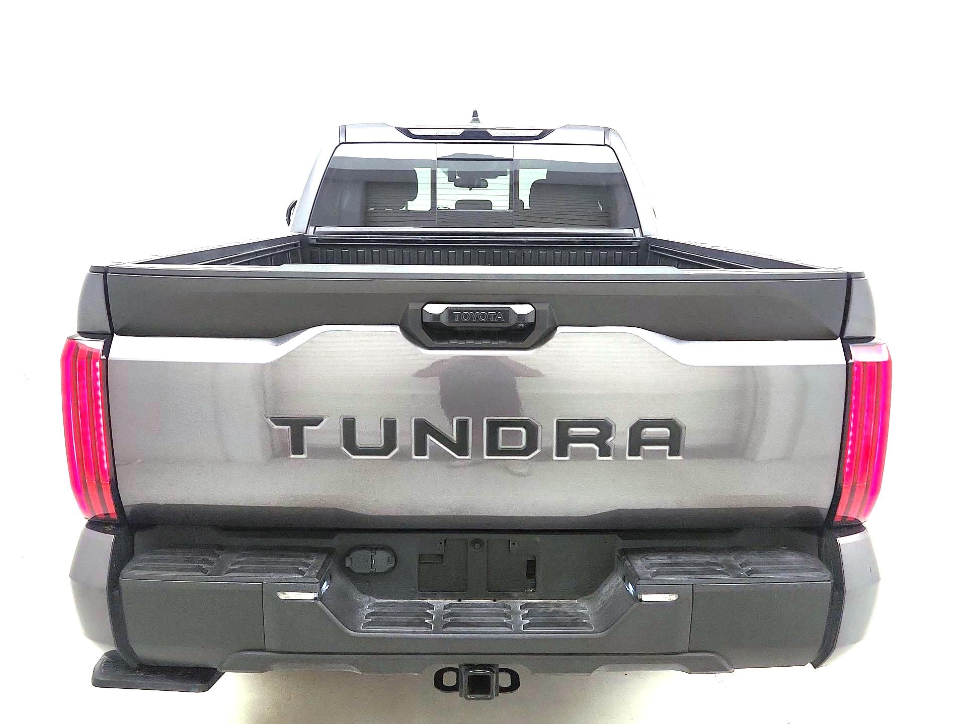 Thumbnail: 2022 Toyota Tundra - 6