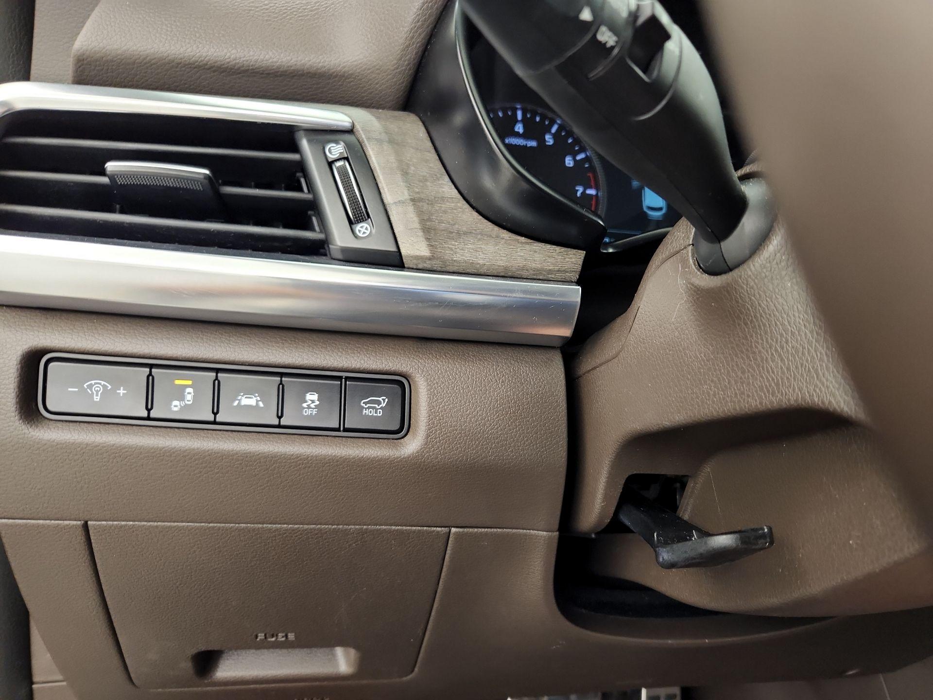 Thumbnail: 2022 Kia Telluride - 13