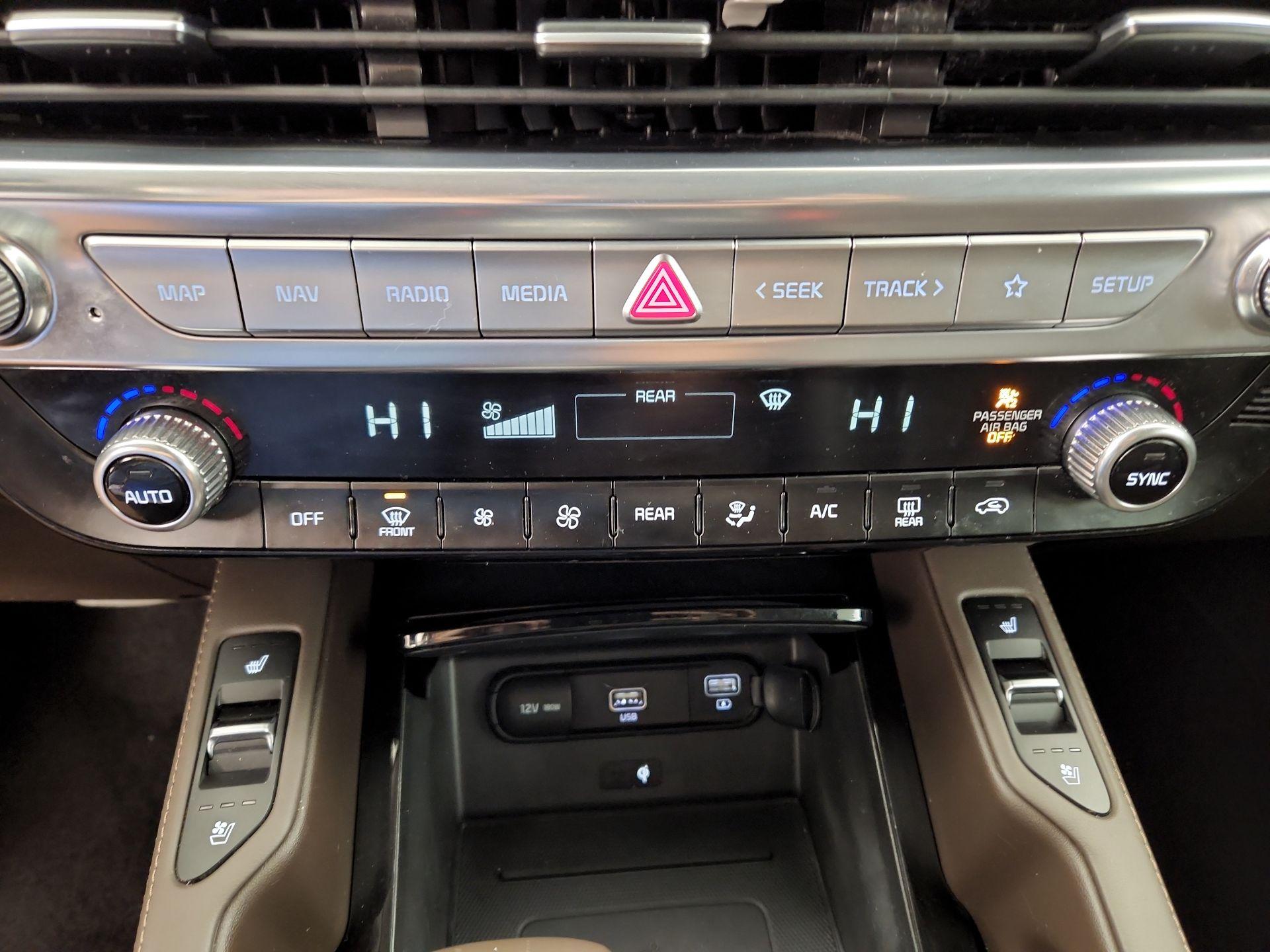 Thumbnail: 2022 Kia Telluride - 17