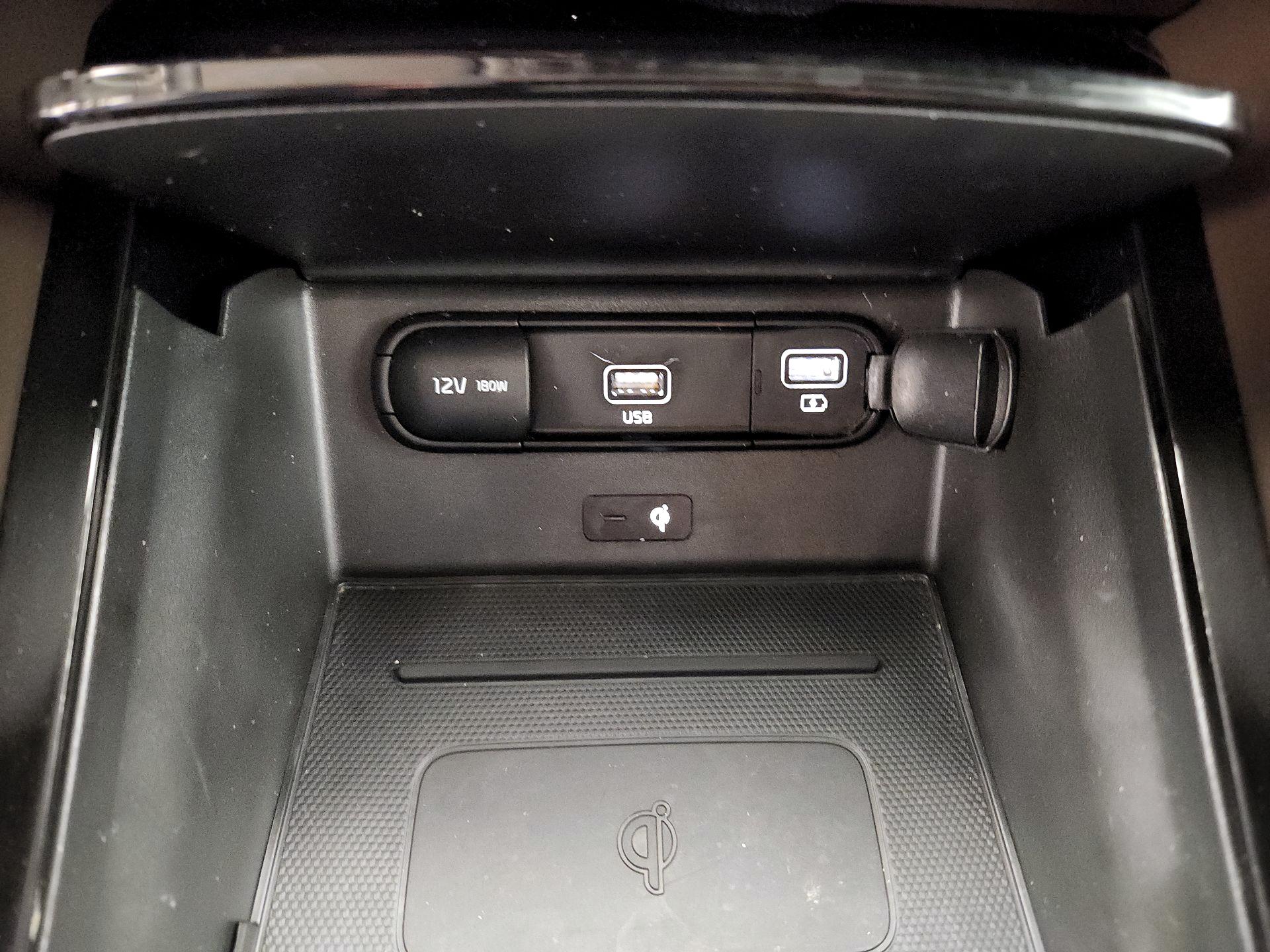 Thumbnail: 2022 Kia Telluride - 19