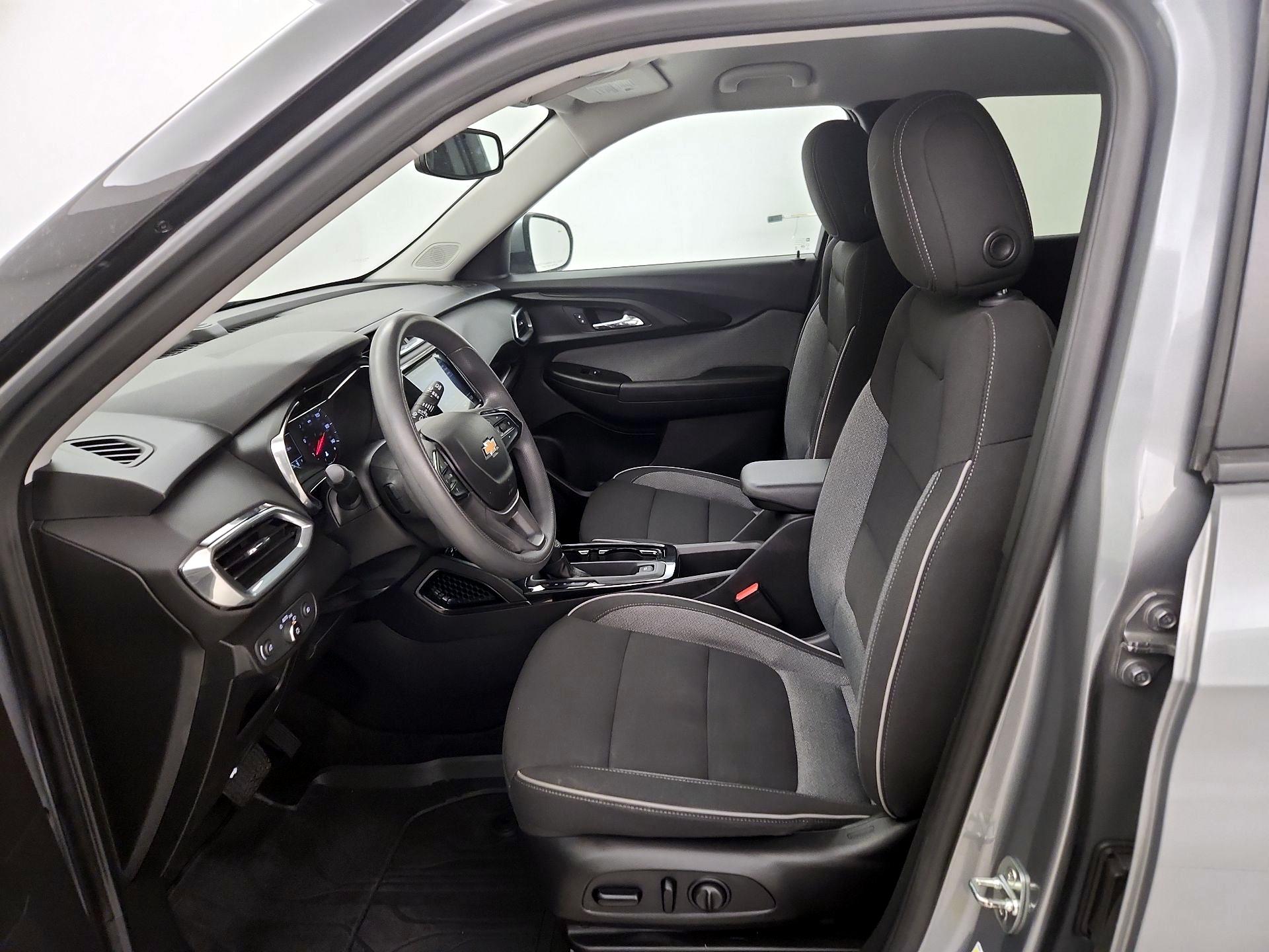 Thumbnail: 2023 Chevrolet TrailBlazer - 11