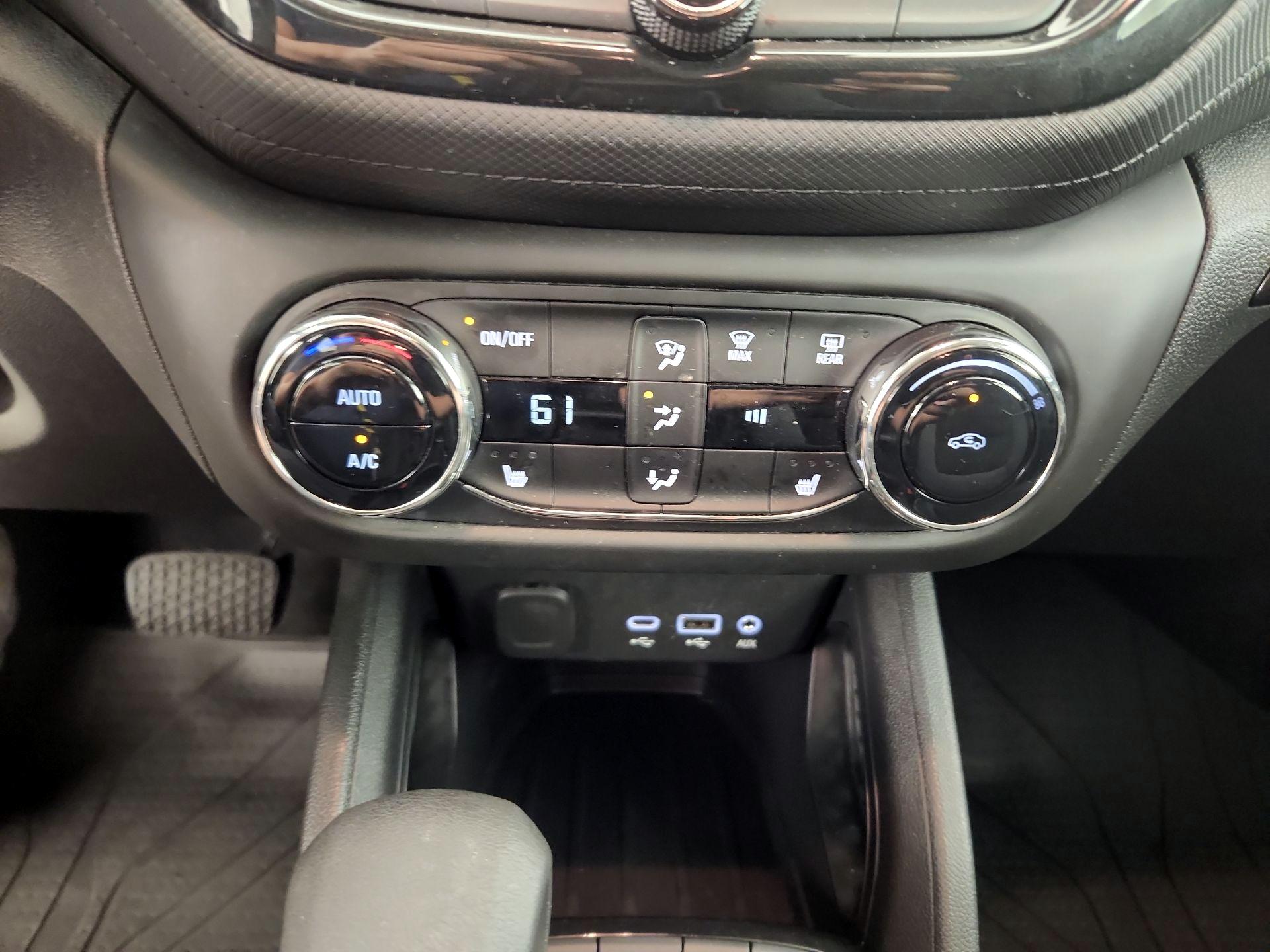 Thumbnail: 2023 Chevrolet TrailBlazer - 16