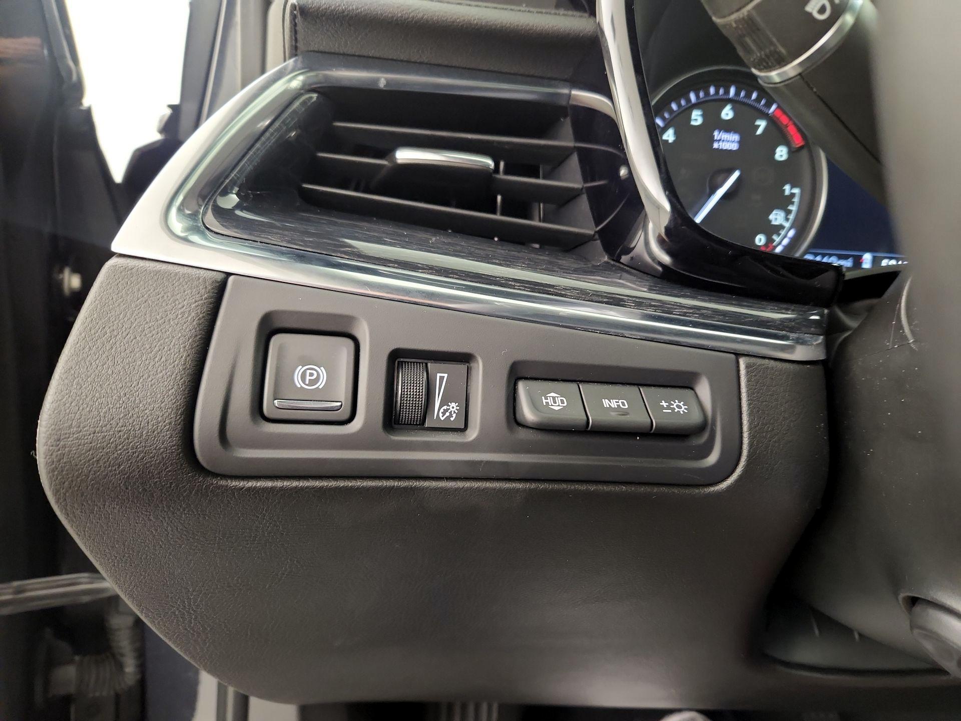 Thumbnail: 2021 Cadillac XT5 - 13