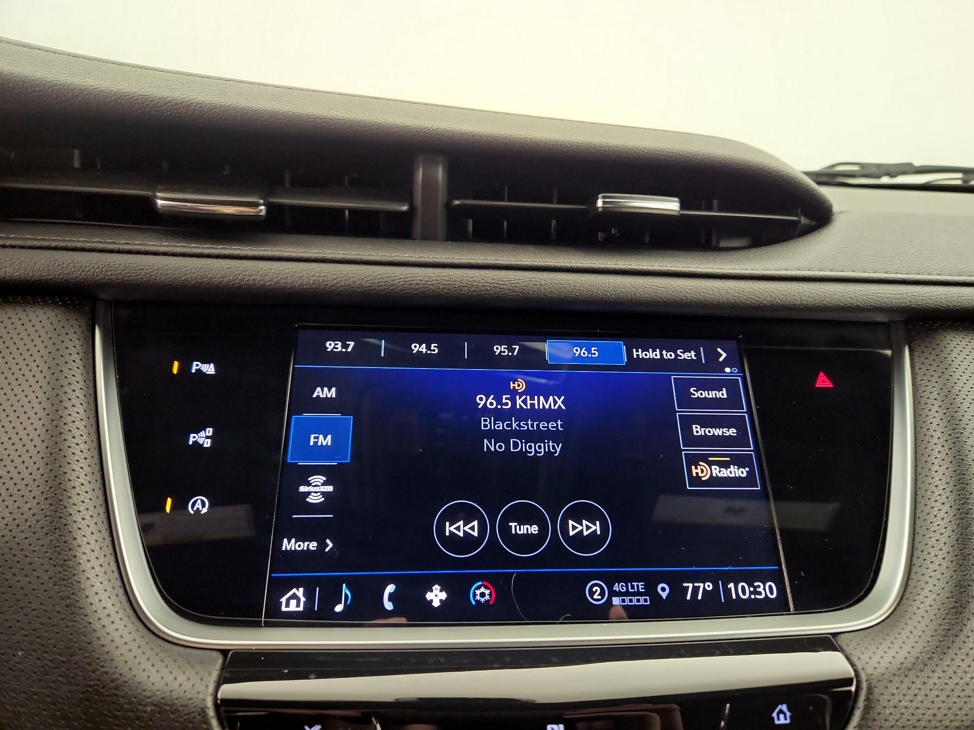 Thumbnail: 2021 Cadillac XT5 - 15