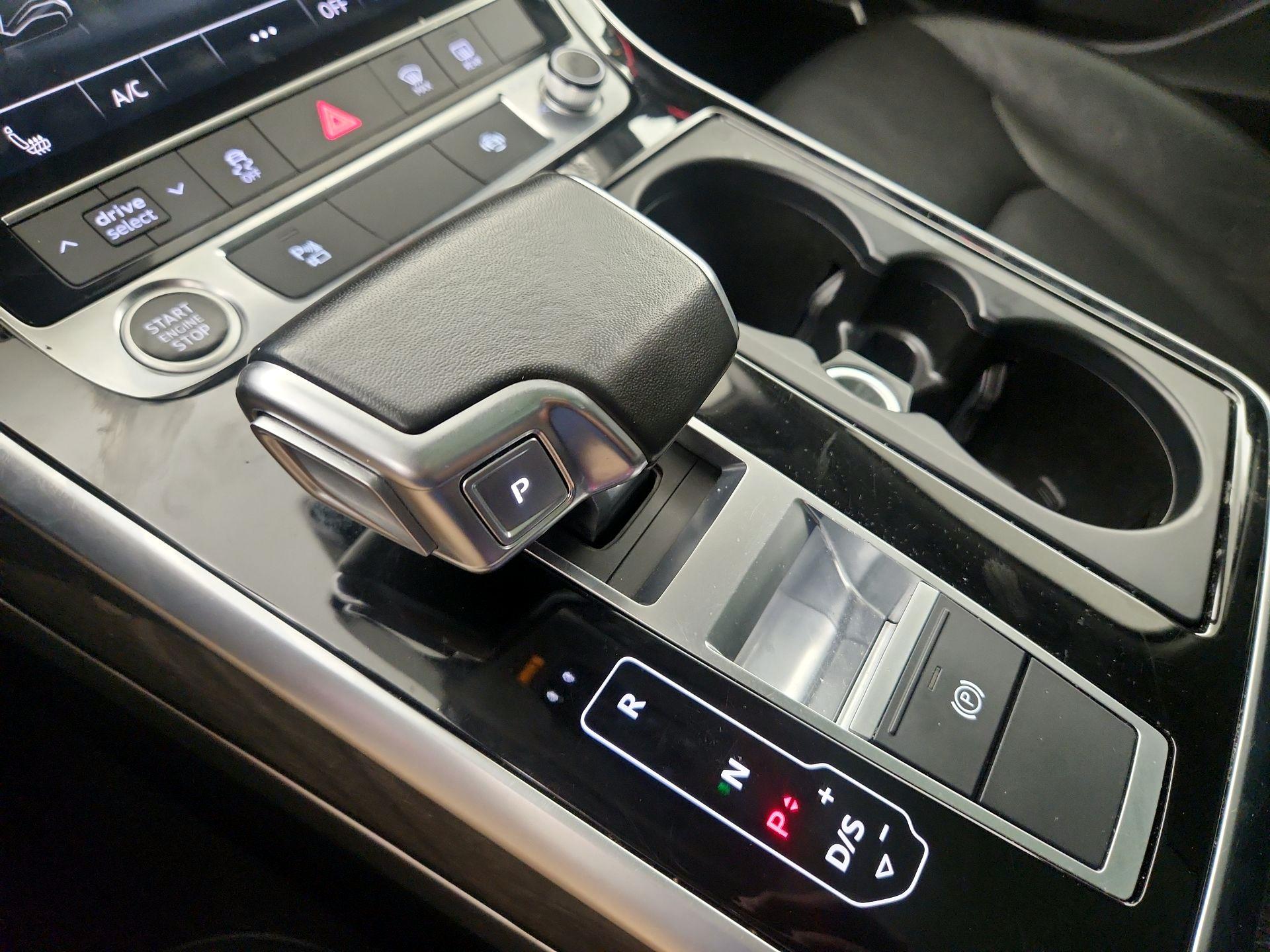 Thumbnail: 2022 Audi Q7 - 15