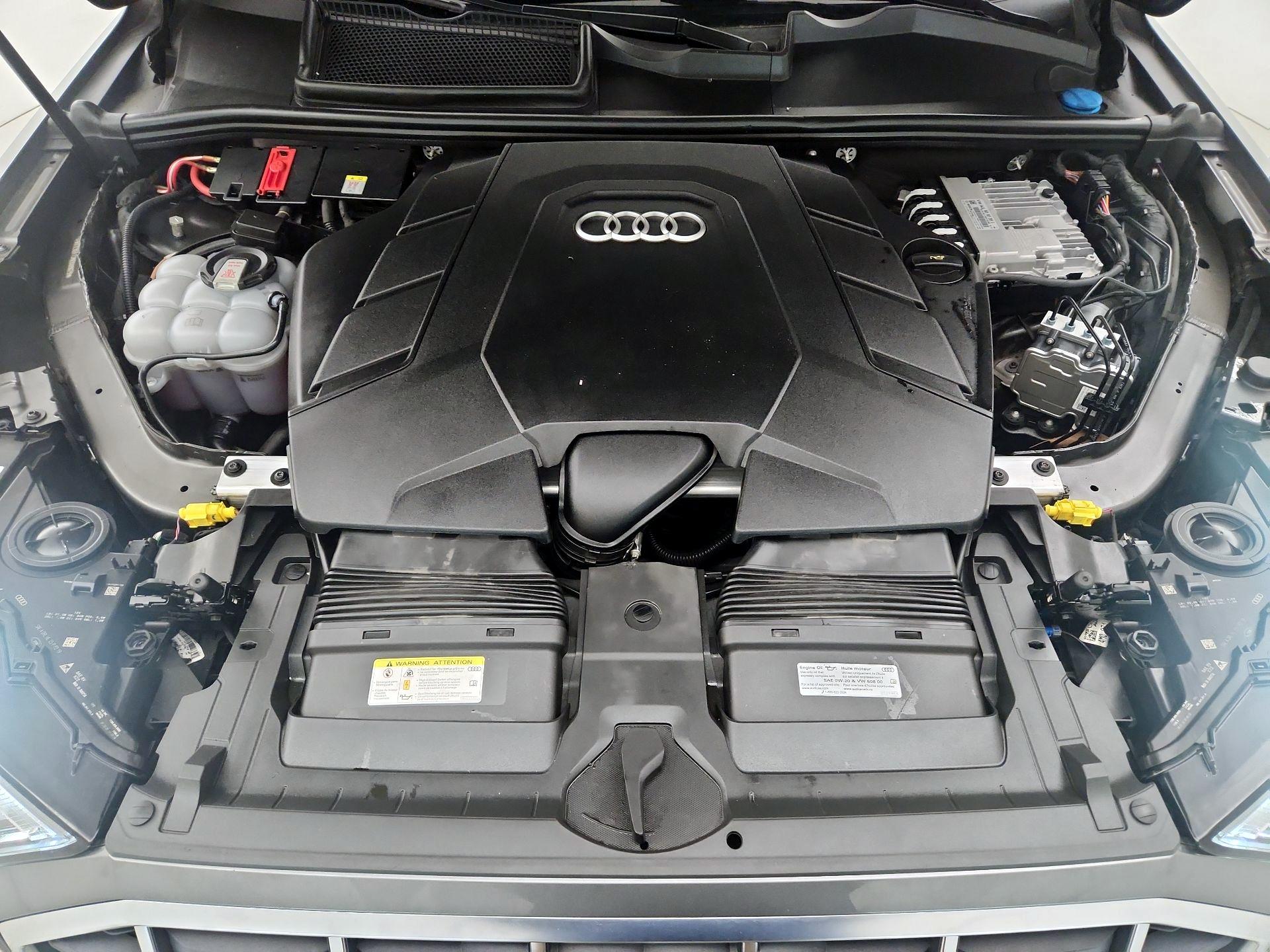 Thumbnail: 2022 Audi Q7 - 17