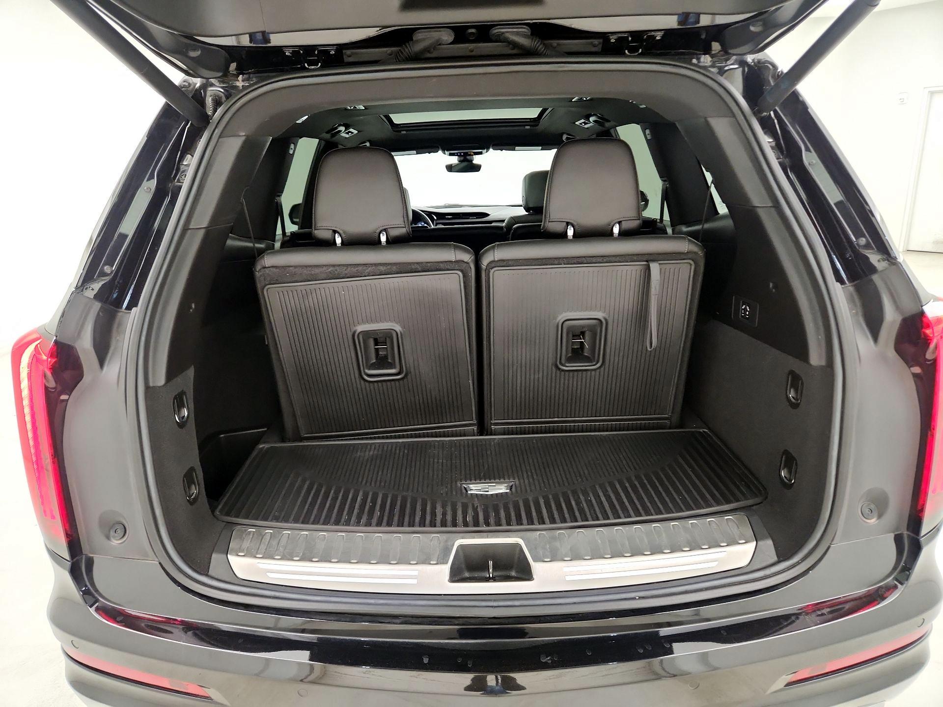 Thumbnail: 2023 Cadillac XT6 - 20