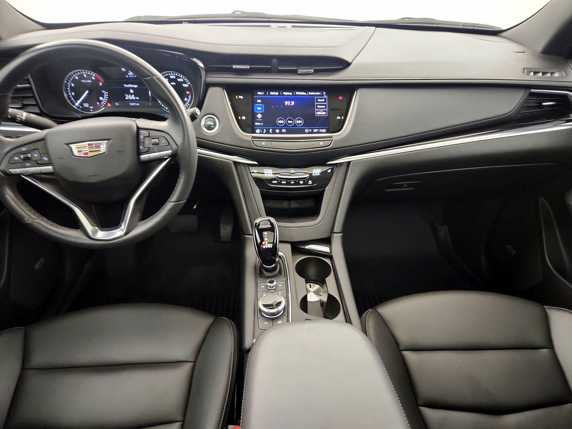 Thumbnail: 2023 Cadillac XT6 - 8