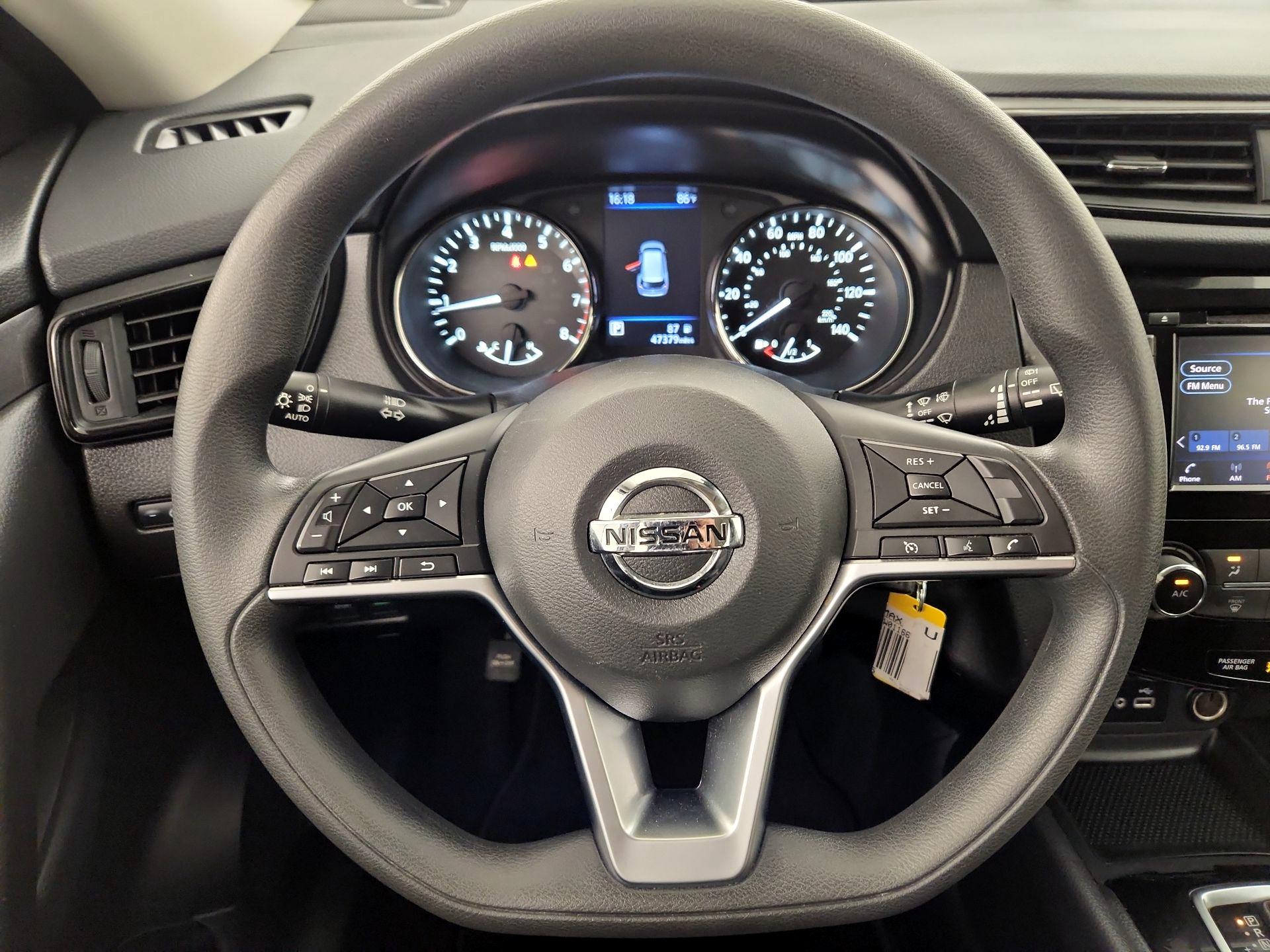 Thumbnail: 2020 Nissan Rogue - 10