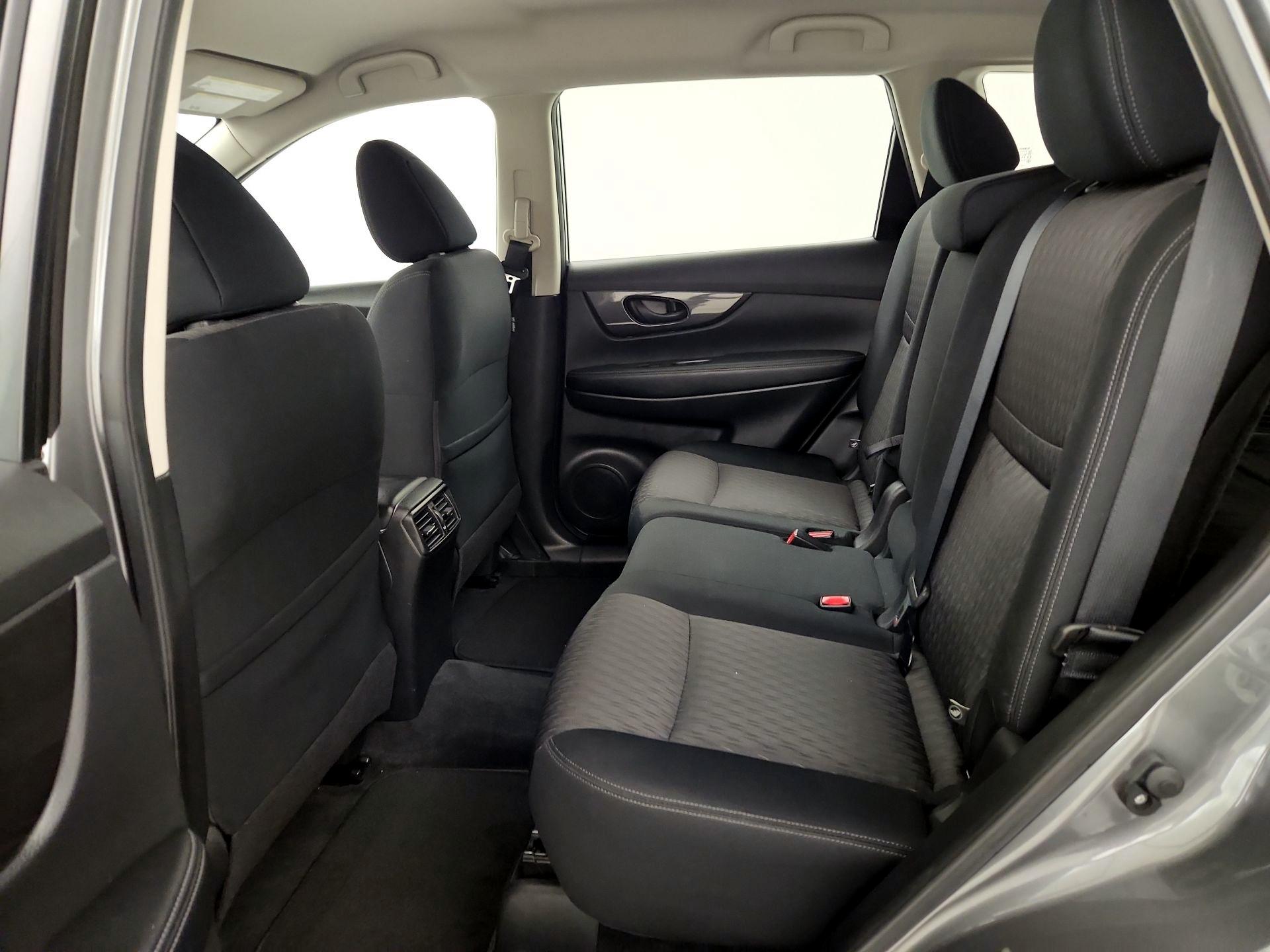 Thumbnail: 2020 Nissan Rogue - 19