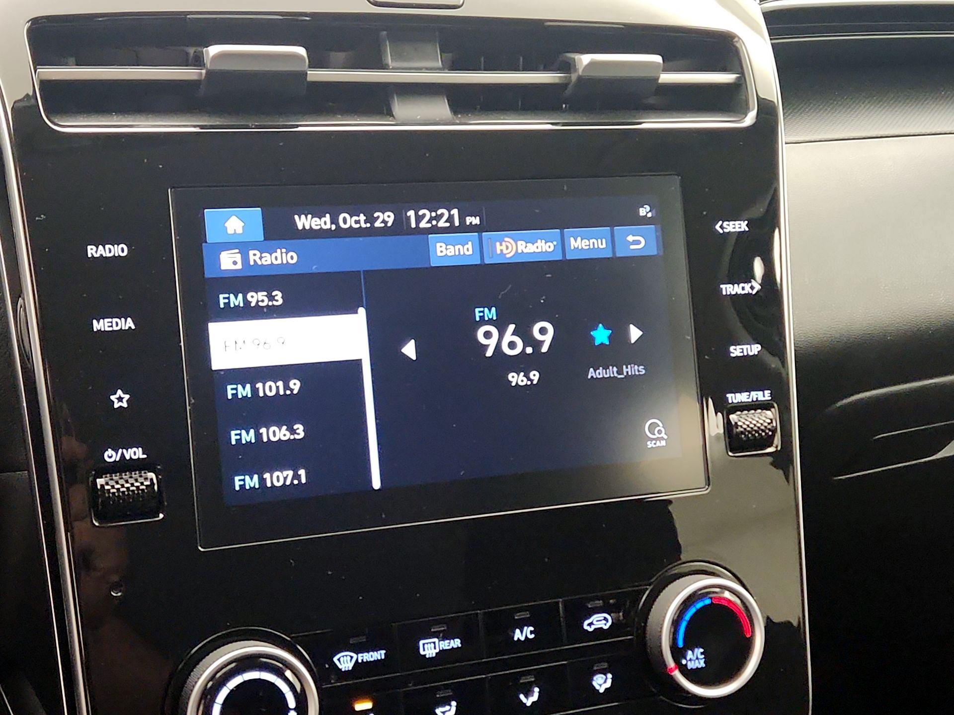 Thumbnail: 2022 Hyundai Tucson - 15