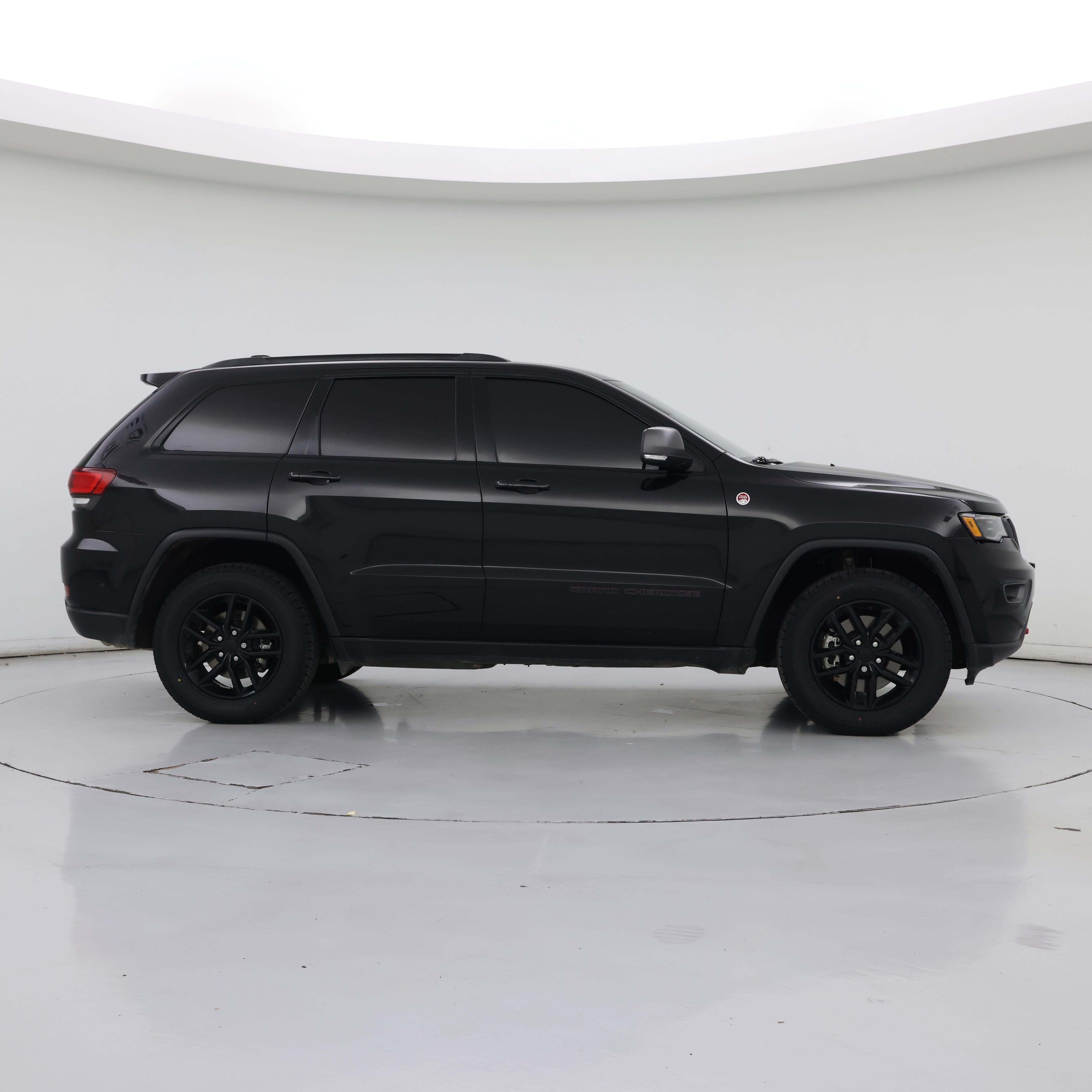 Thumbnail: 2021 Jeep Grand Cherokee - 7