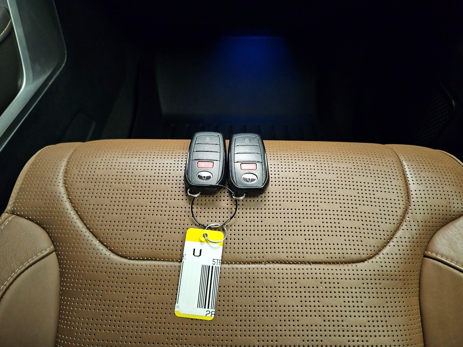 Thumbnail: 2022 Toyota Tundra - 20