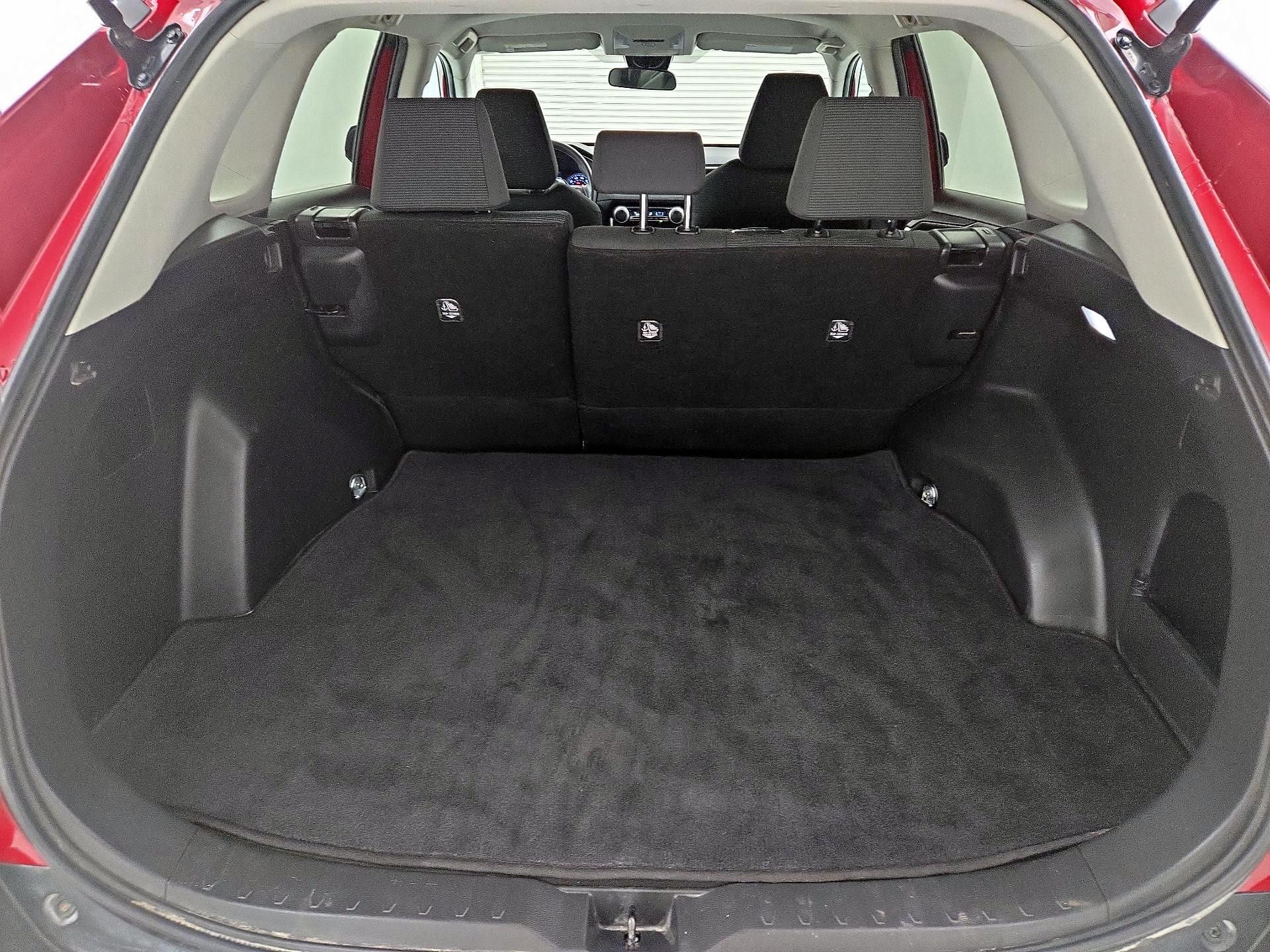 Thumbnail: 2022 Toyota RAV4 - 20