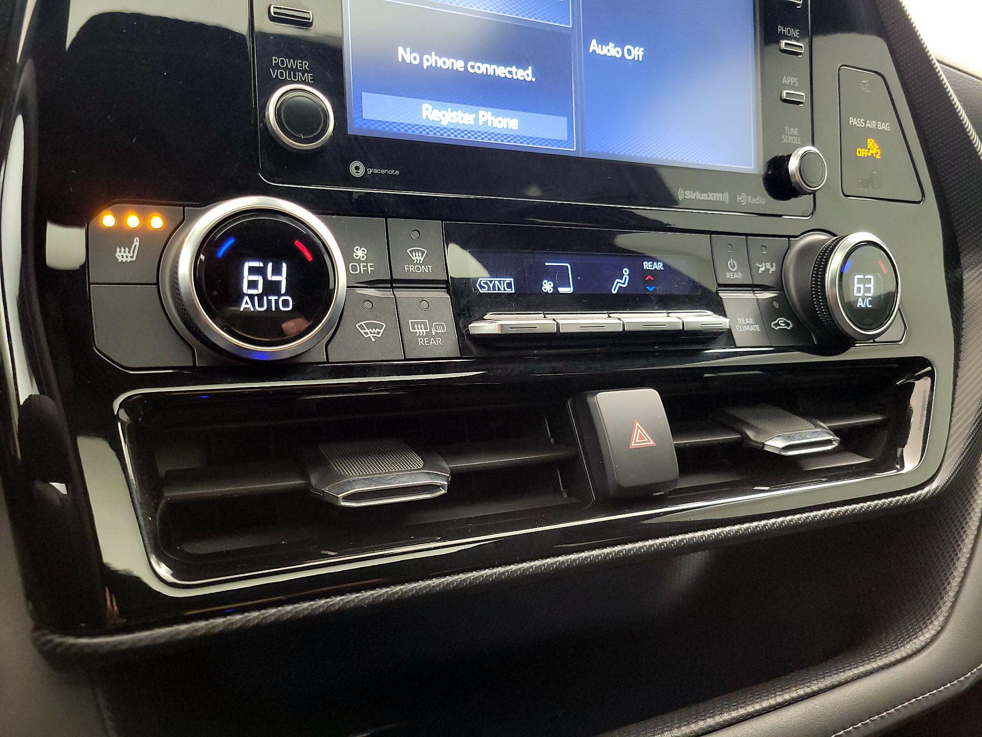 Thumbnail: 2022 Toyota Highlander - 16