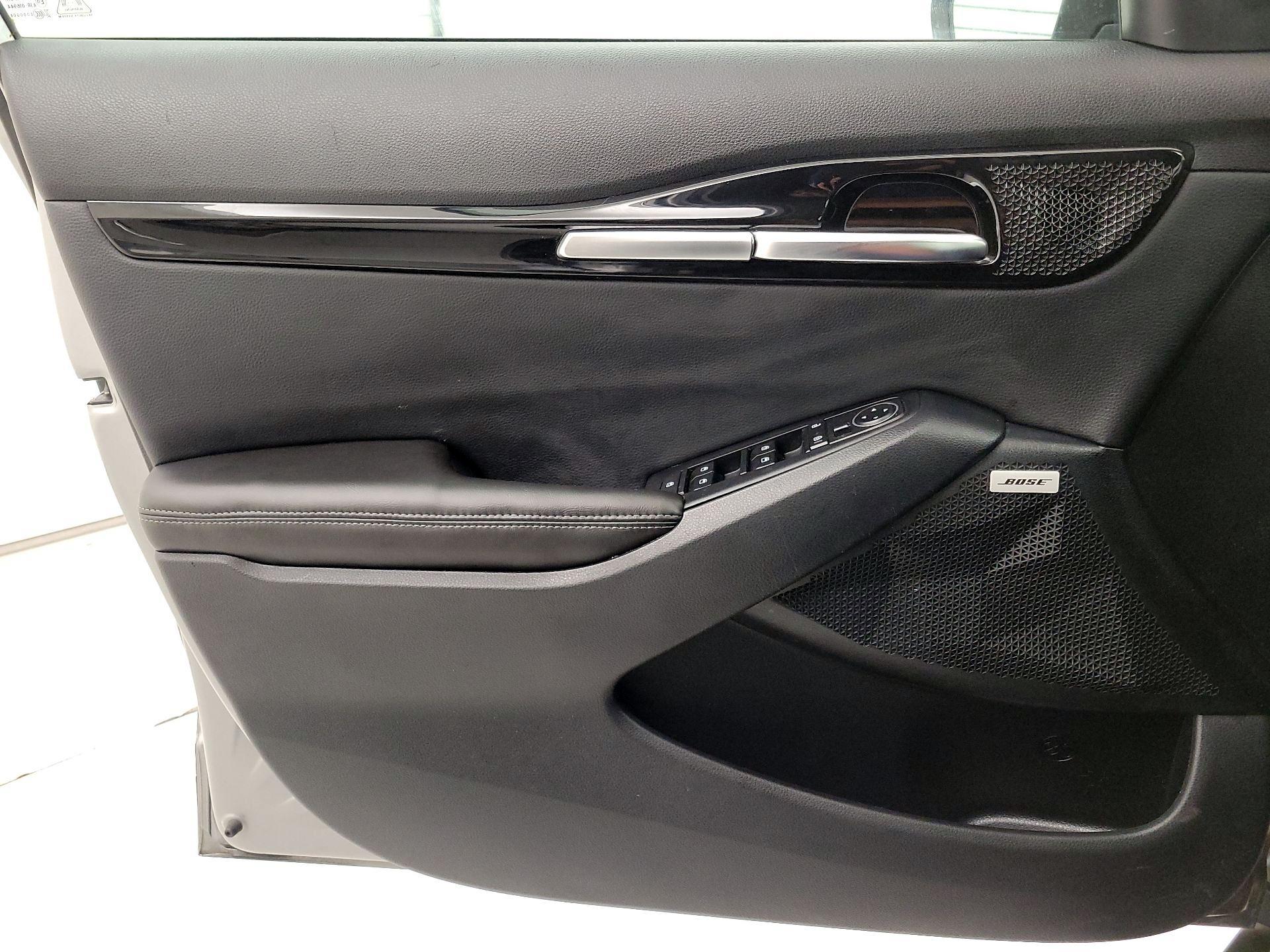 Thumbnail: 2023 Kia Seltos - 12