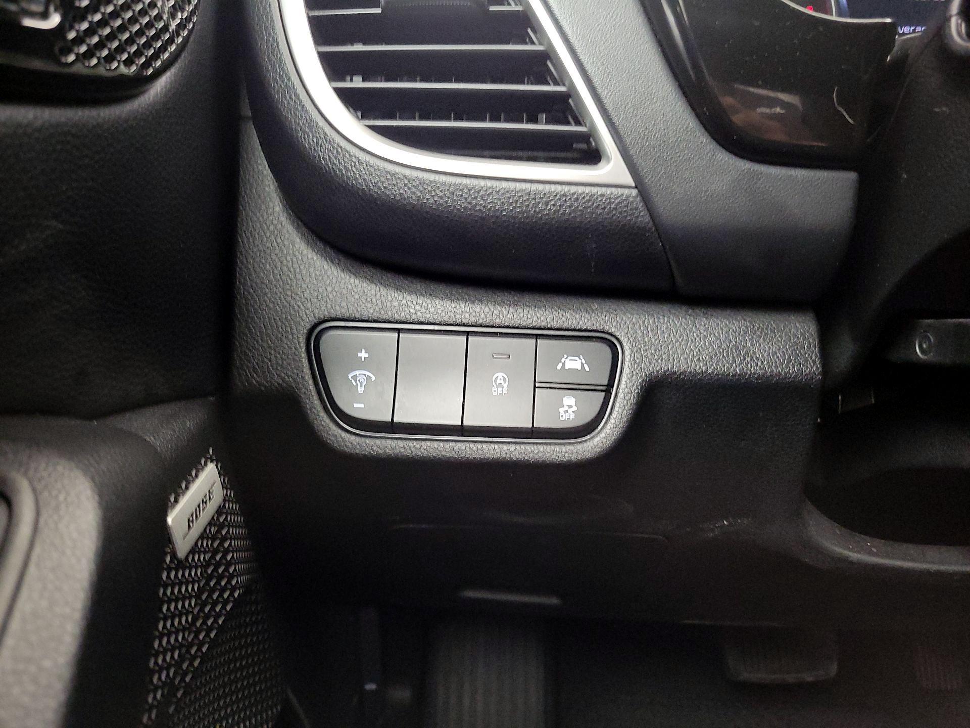 Thumbnail: 2023 Kia Seltos - 13