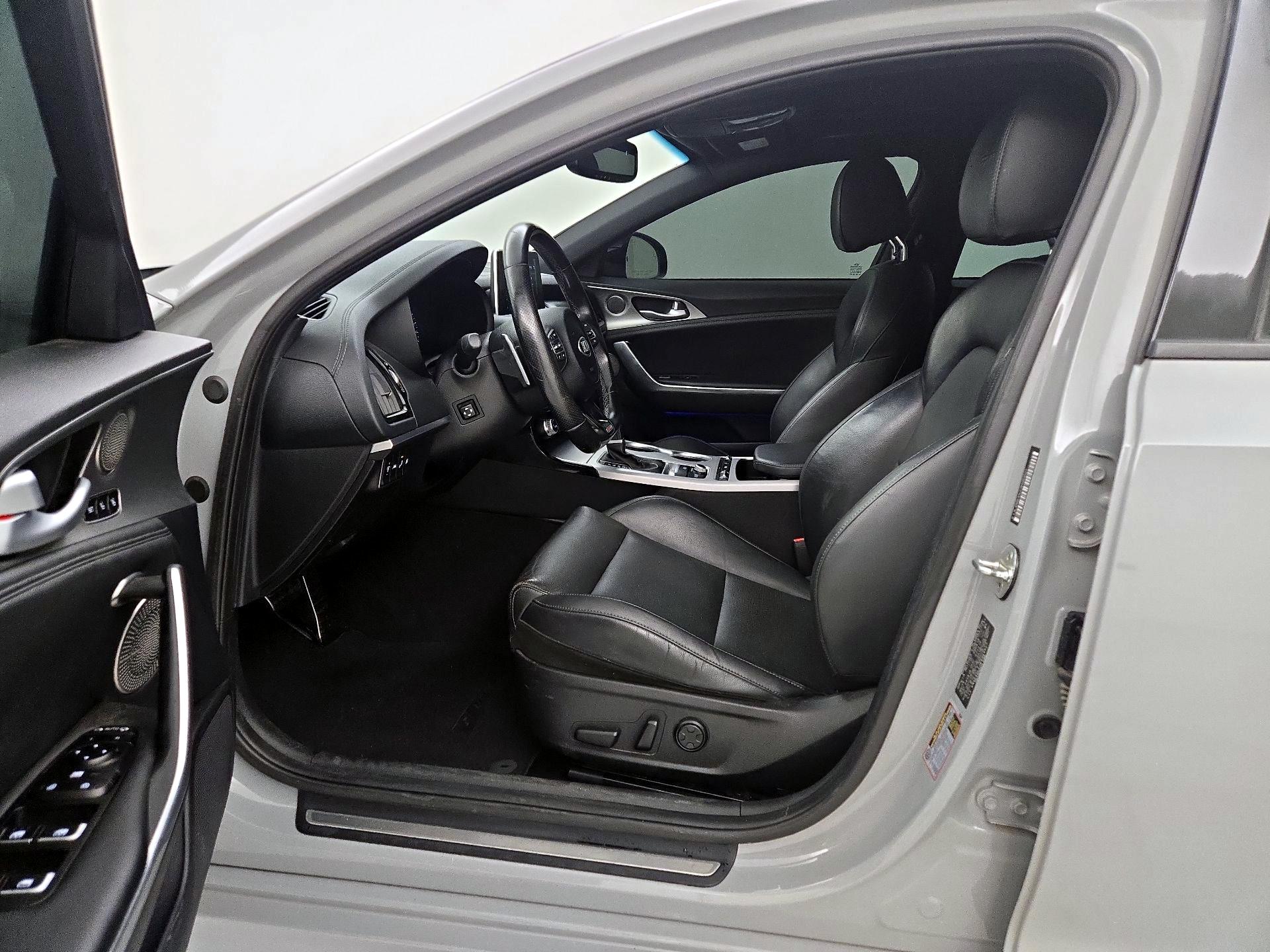 Thumbnail: 2019 Kia Stinger - 9
