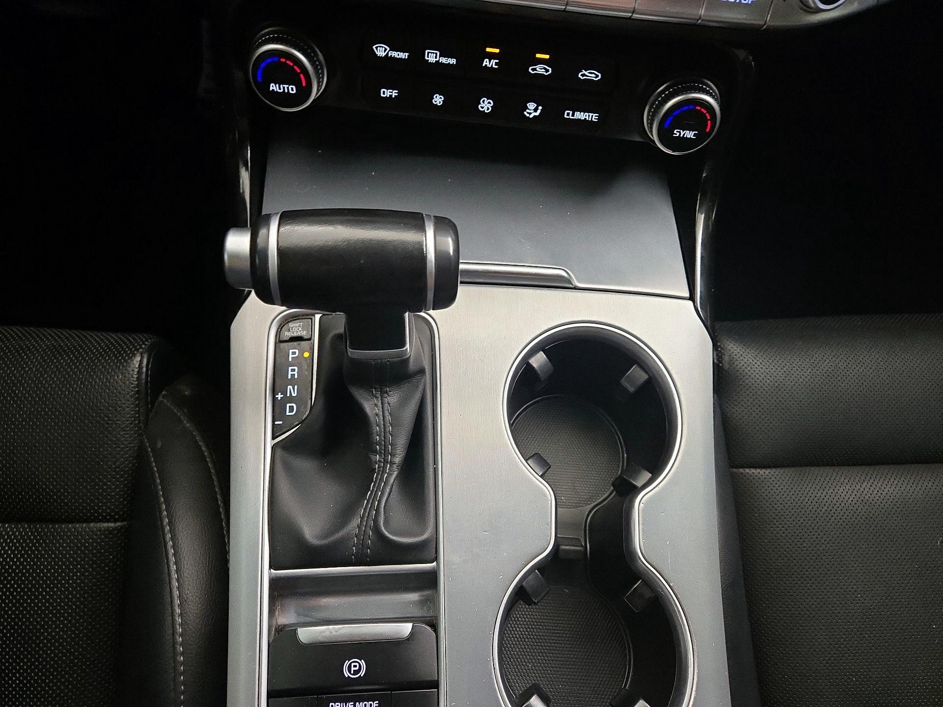 Thumbnail: 2019 Kia Stinger - 16