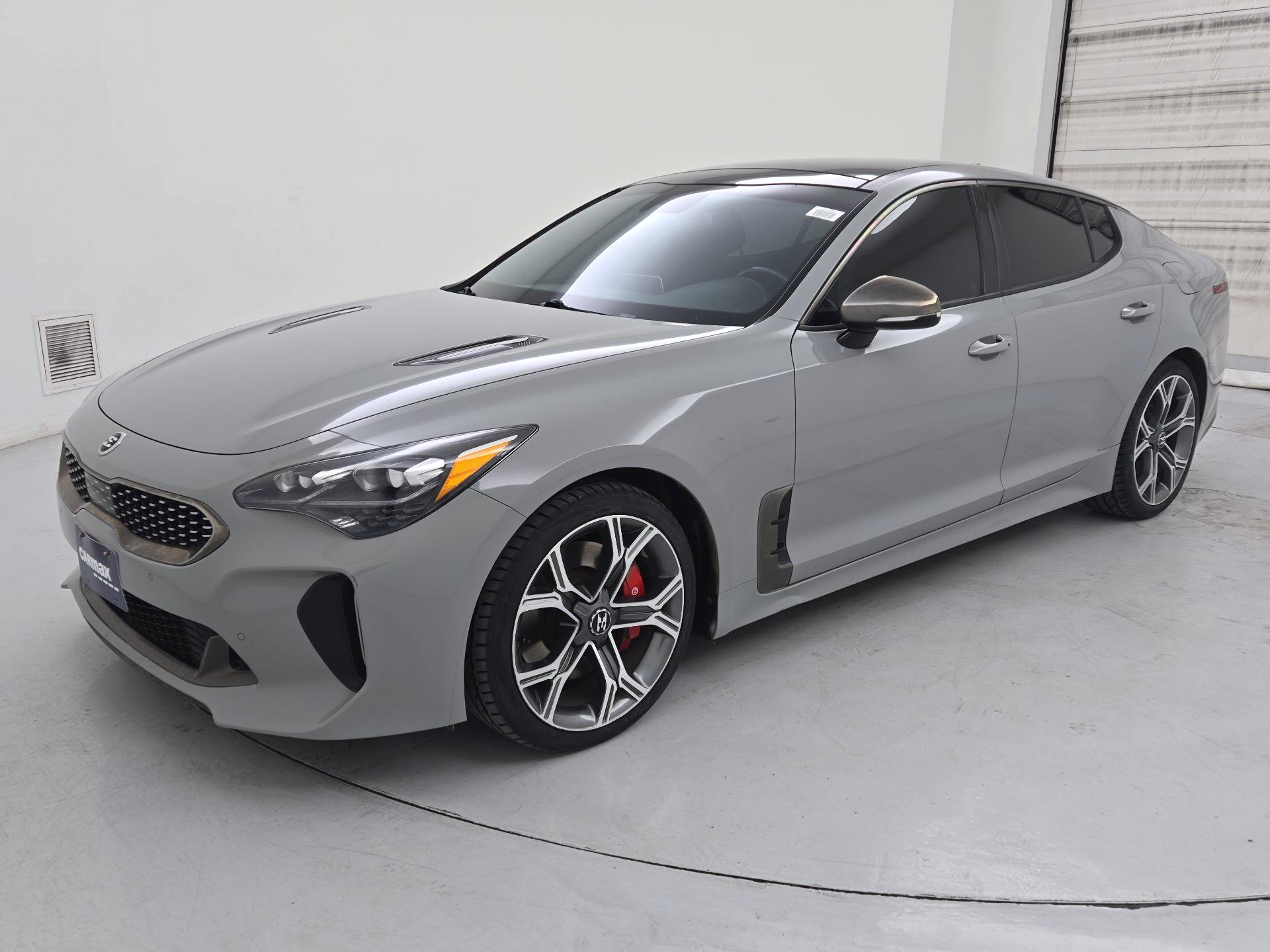 Thumbnail: 2019 Kia Stinger - 3