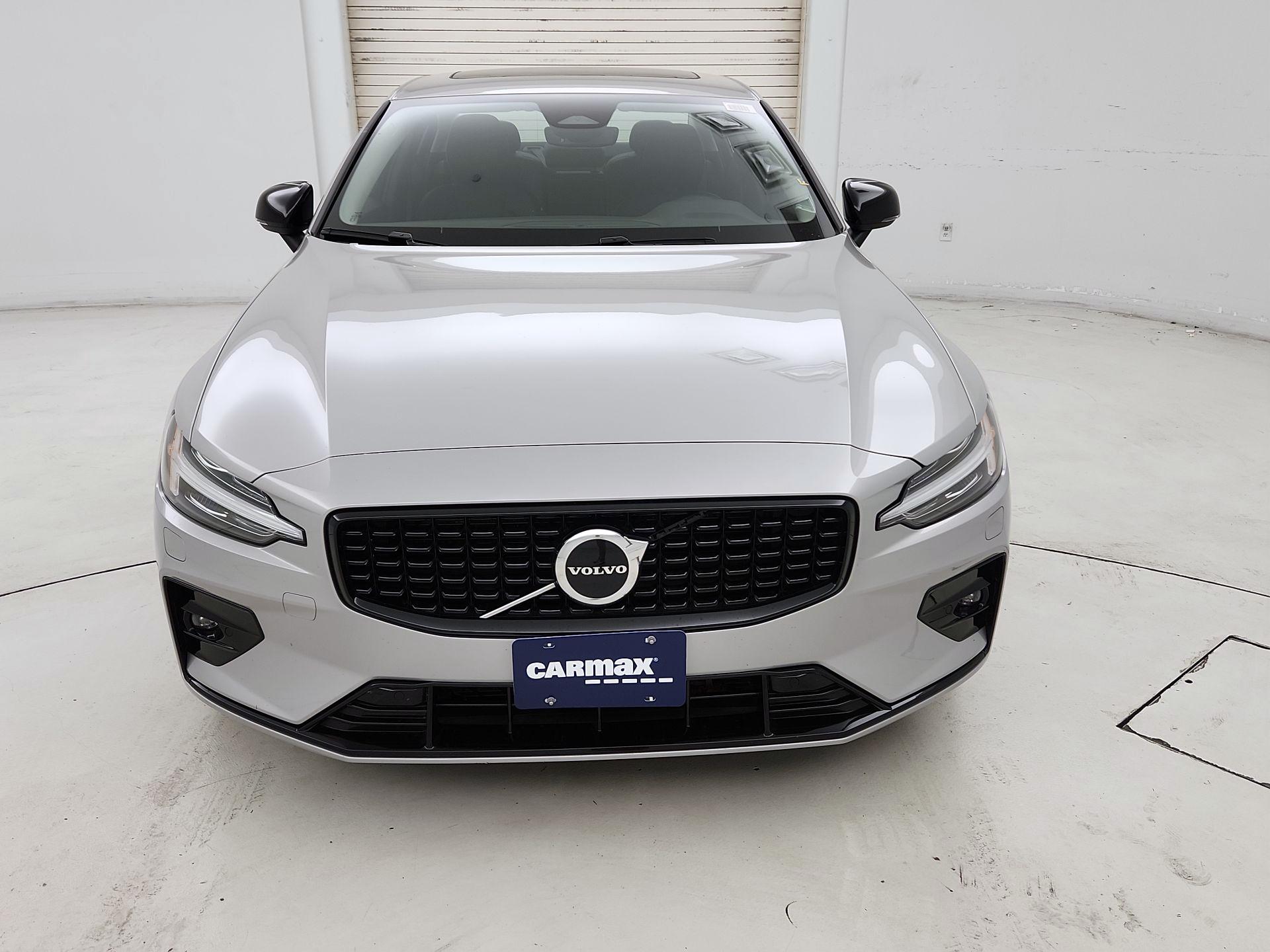 Thumbnail: 2025 Volvo S60 - 2