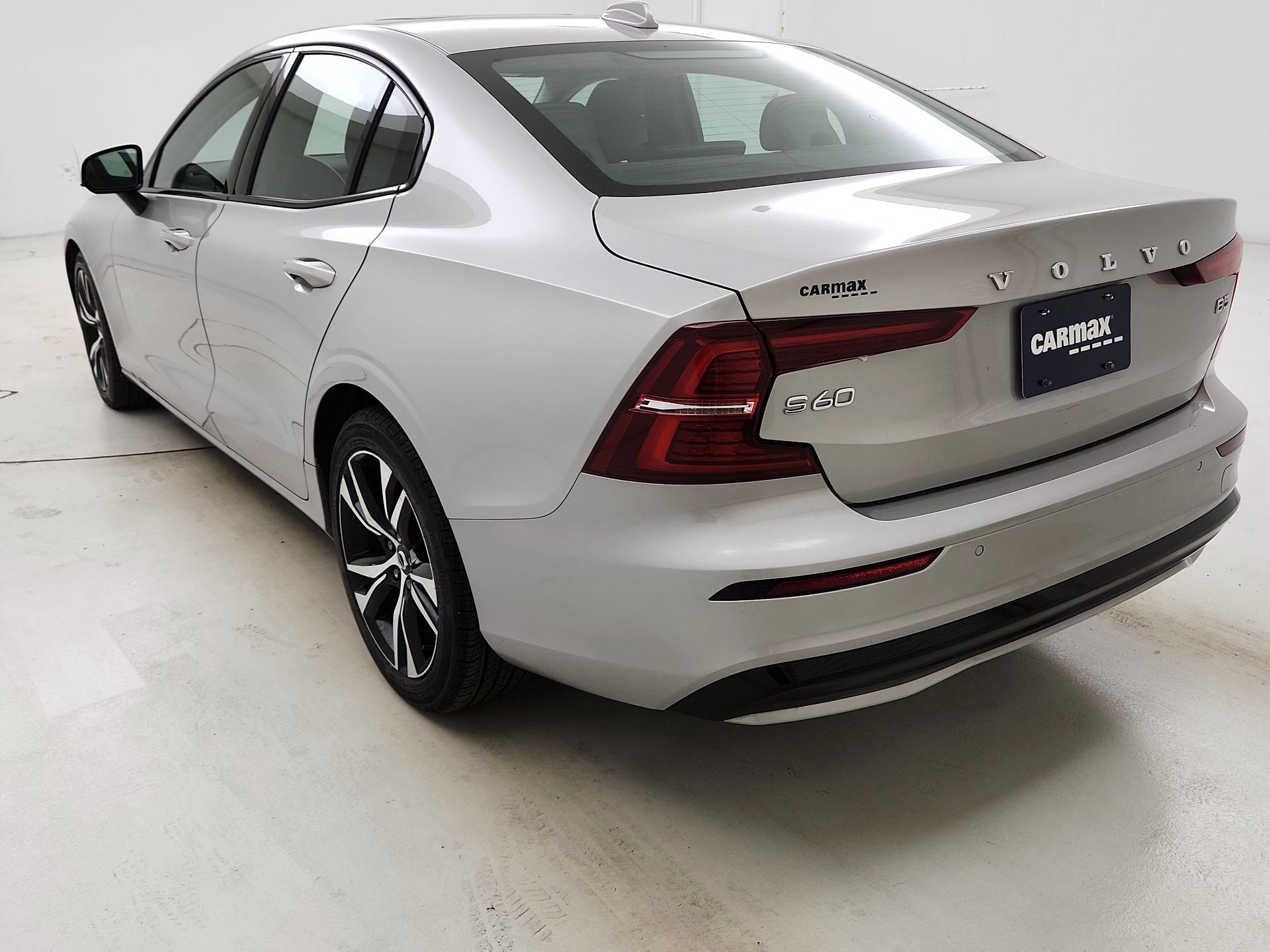 Thumbnail: 2025 Volvo S60 - 7