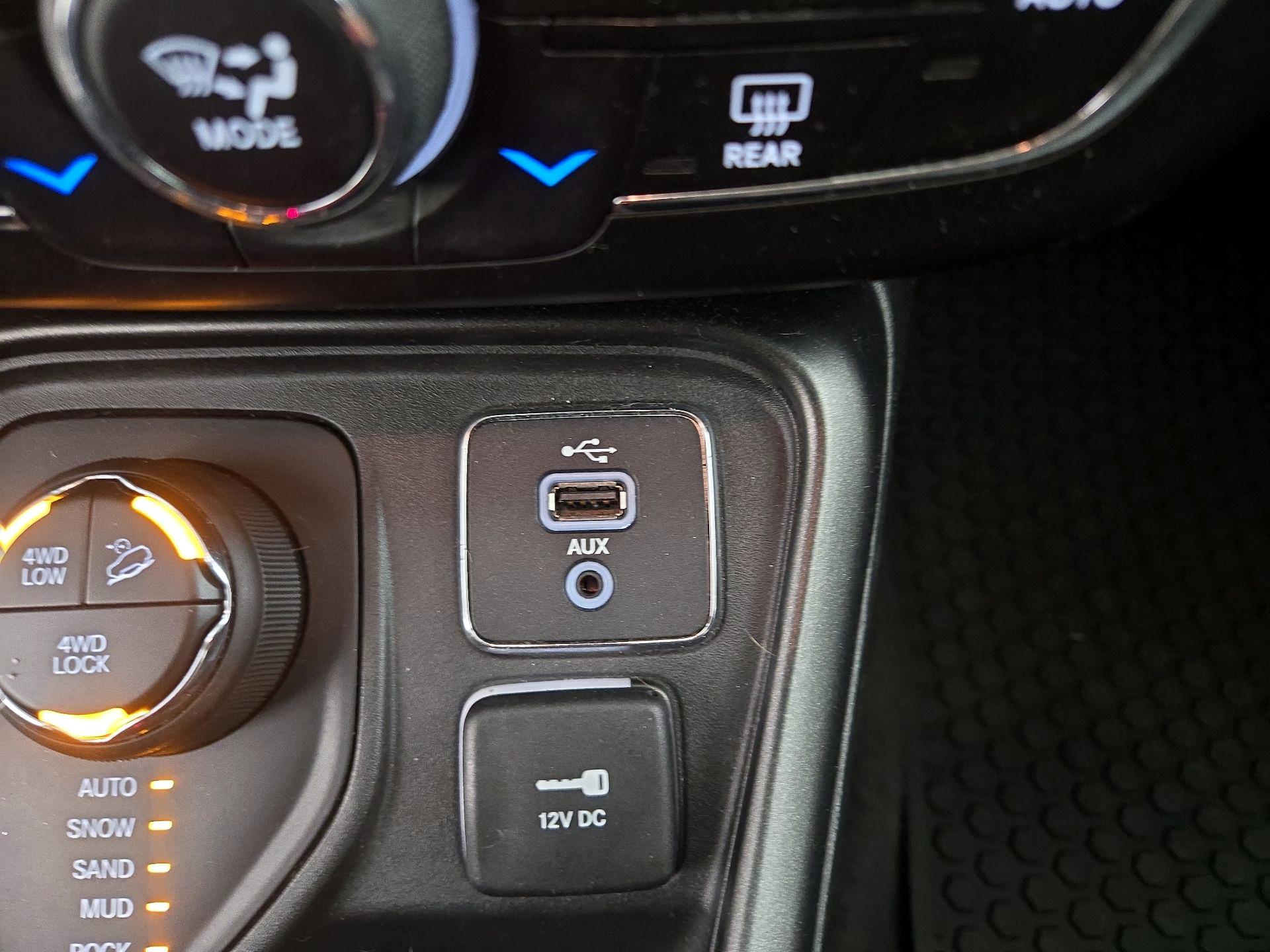 Thumbnail: 2018 Jeep Compass - 19