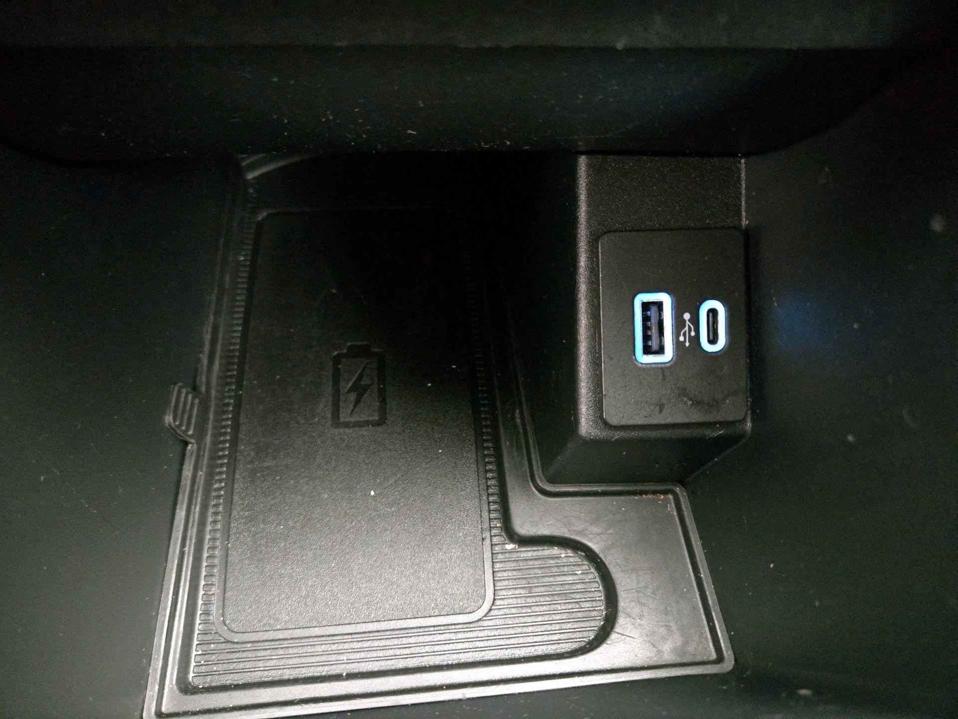 Thumbnail: 2024 Ford Edge - 18