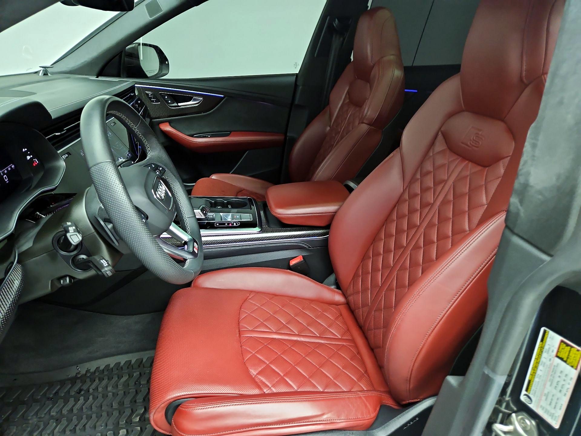 Thumbnail: 2023 Audi SQ8 - 11