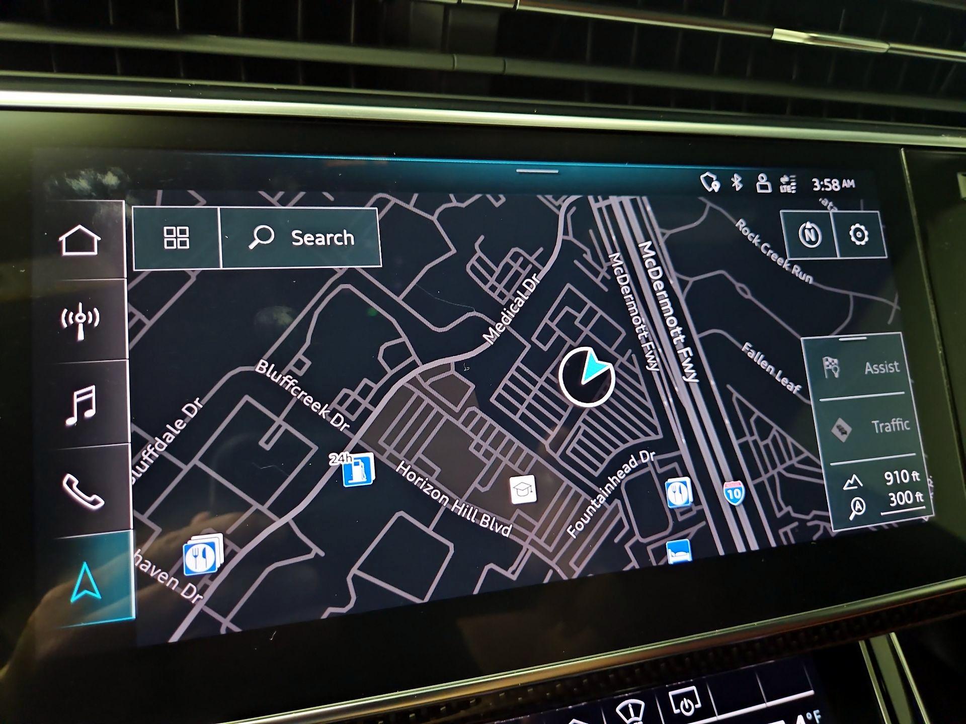 Thumbnail: 2023 Audi SQ8 - 14