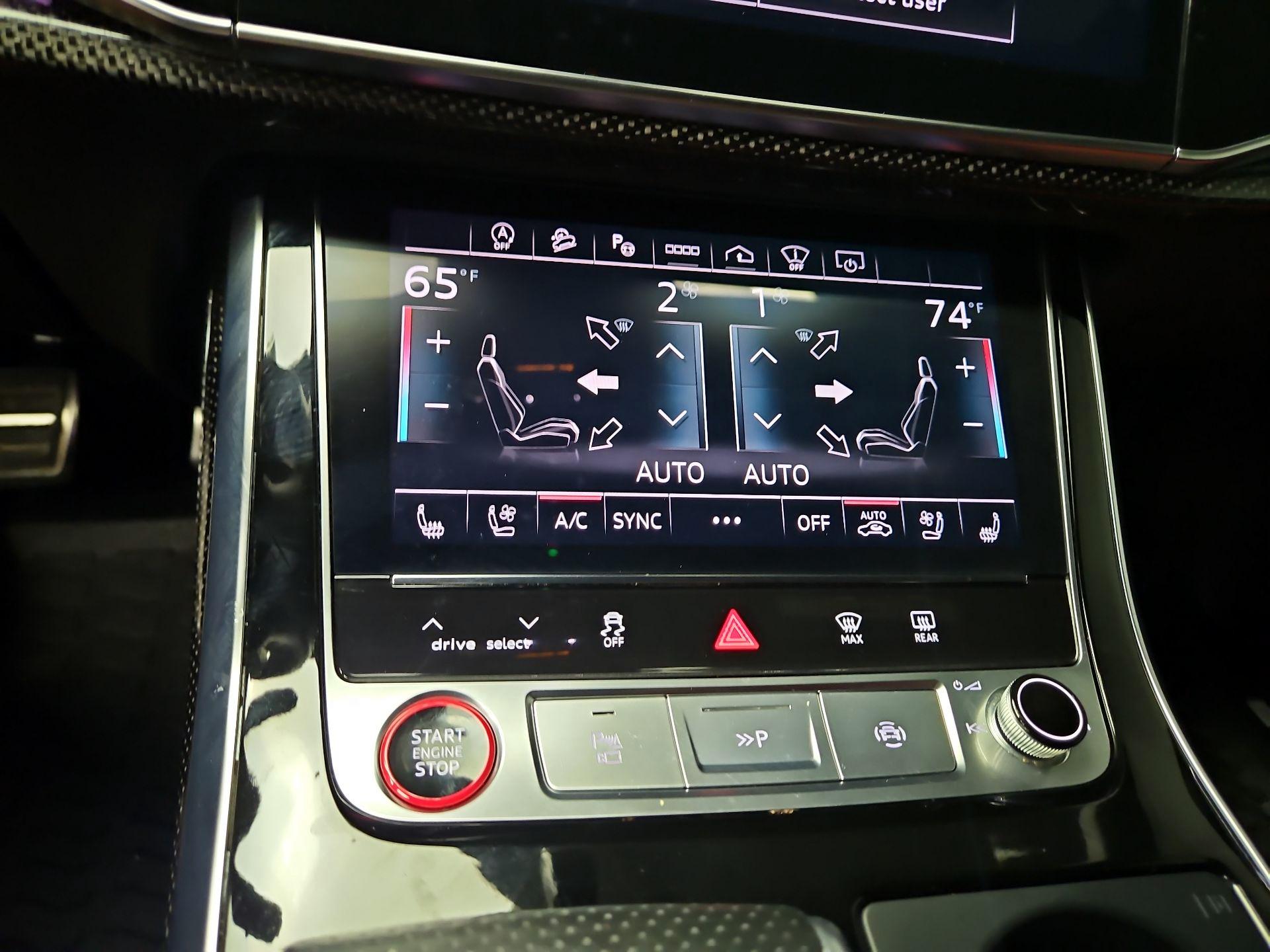 Thumbnail: 2023 Audi SQ8 - 17