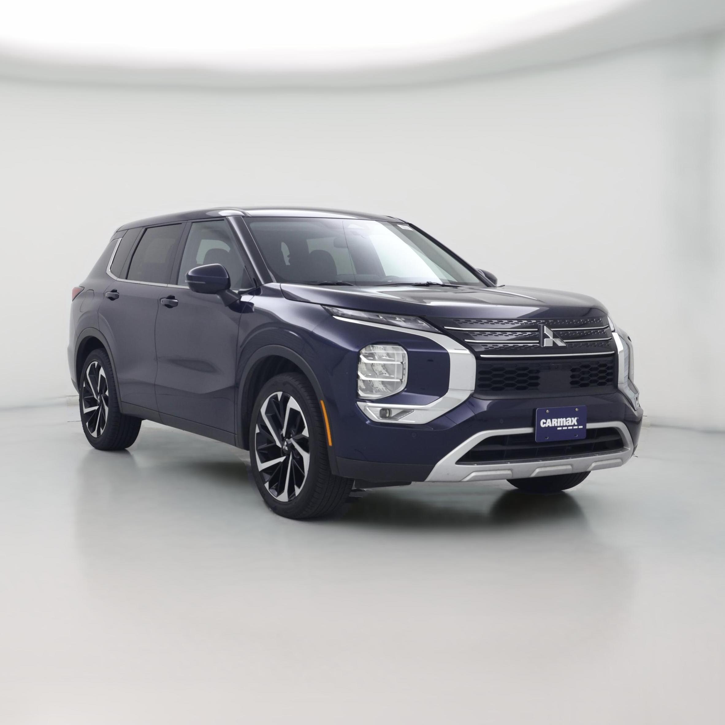 Thumbnail: 2024 Mitsubishi Outlander - 1