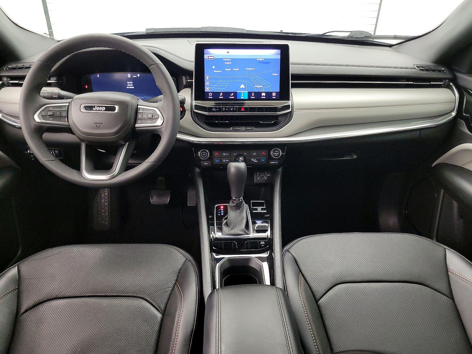 Thumbnail: 2023 Jeep Compass - 9