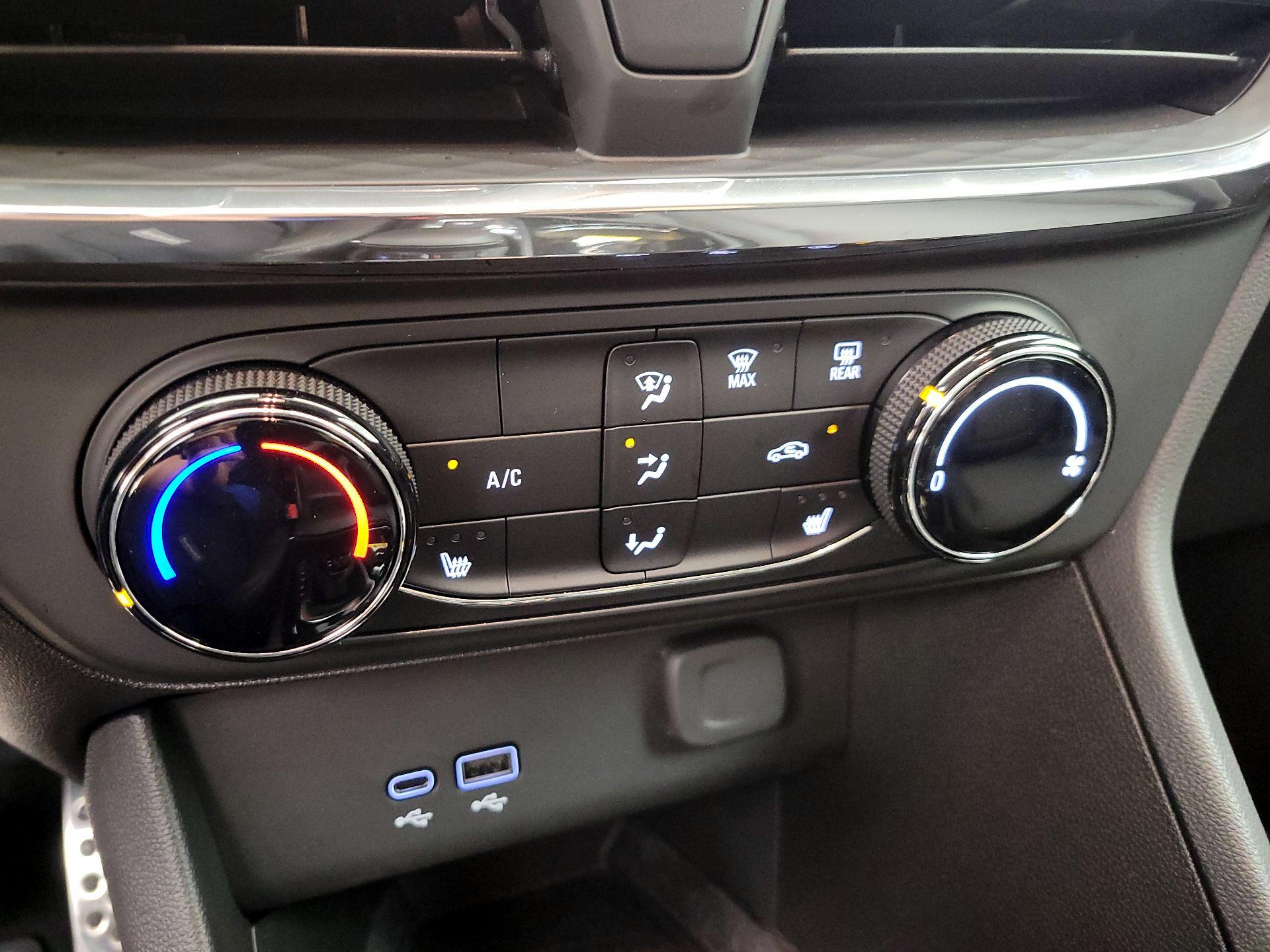 Thumbnail: 2025 Buick Encore GX - 16