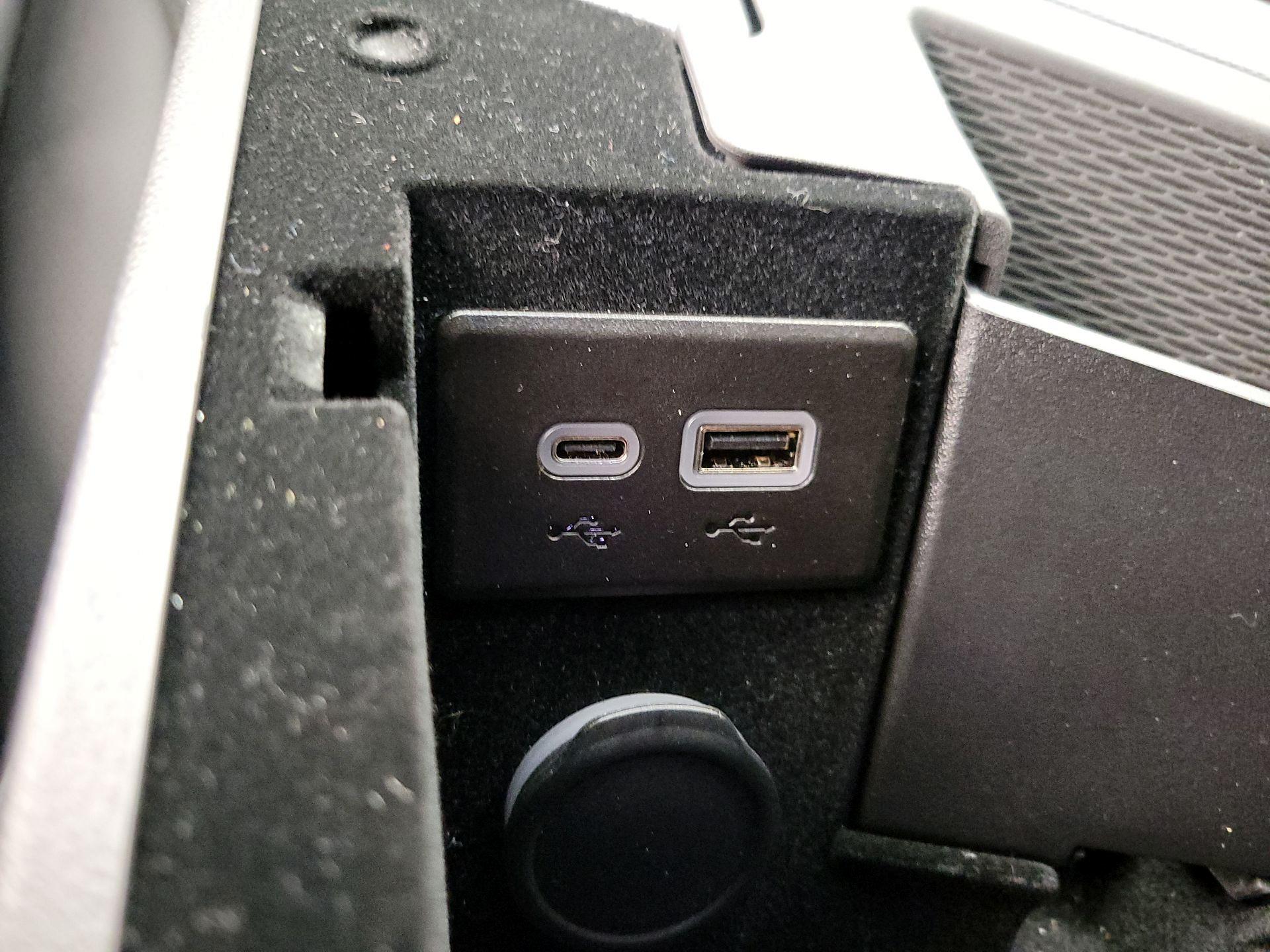 Thumbnail: 2025 Cadillac CT5 - 19