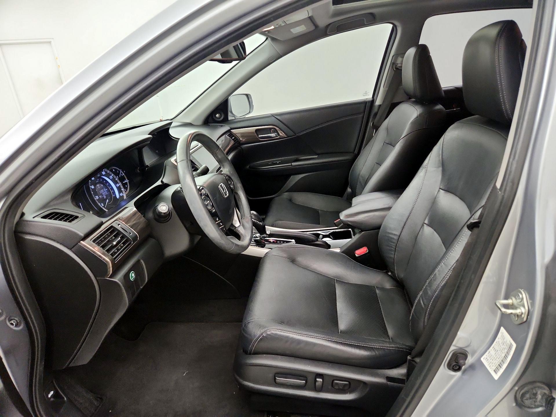Thumbnail: 2016 Honda Accord - 9