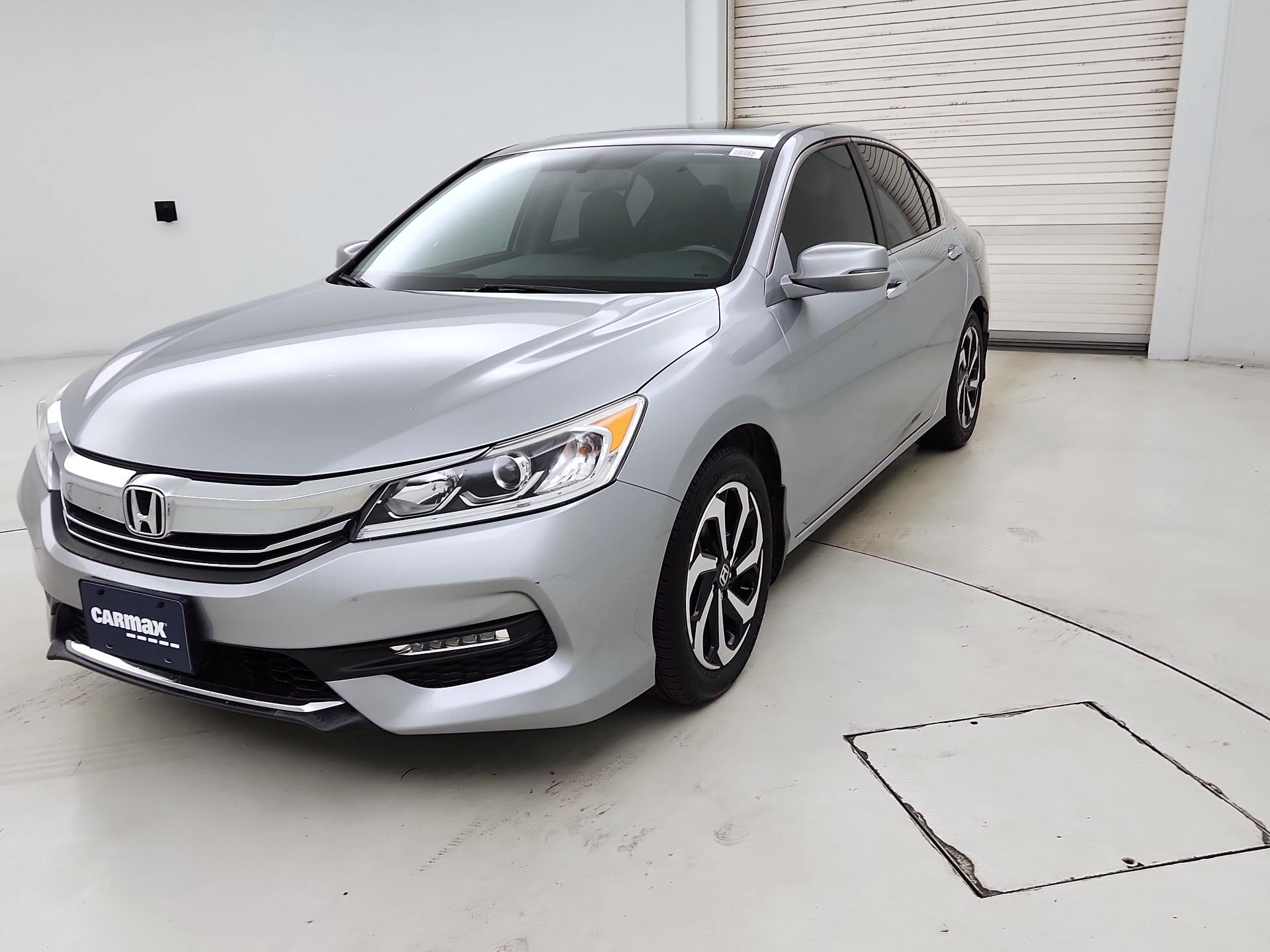 Thumbnail: 2016 Honda Accord - 3