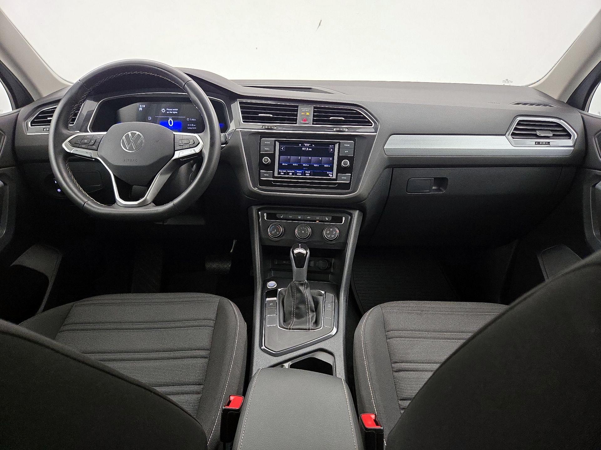 Thumbnail: 2023 Volkswagen Tiguan - 9