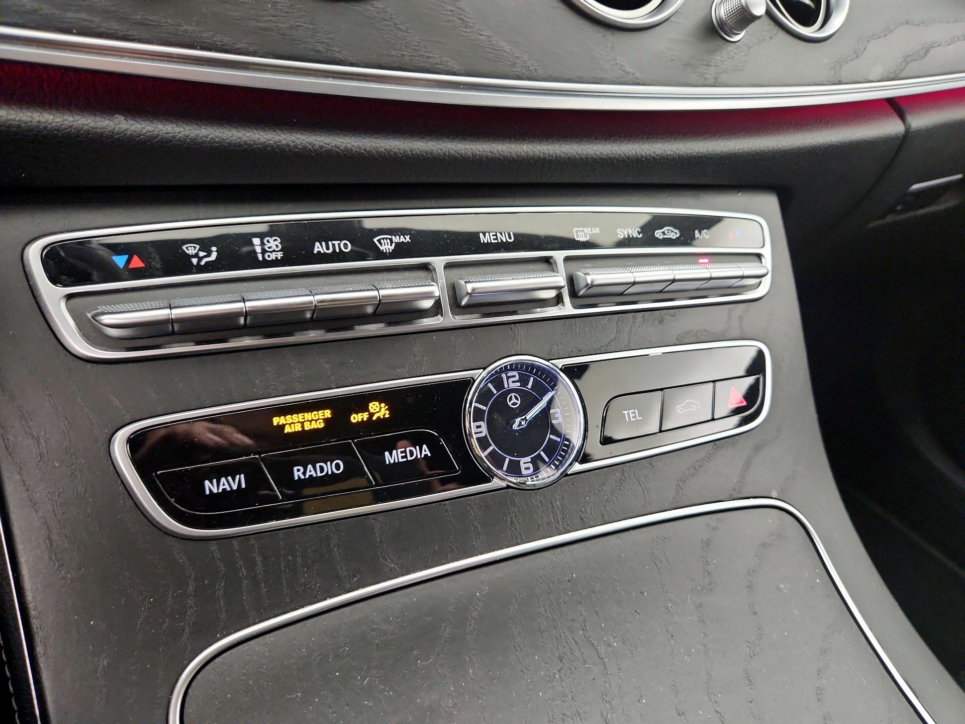 Thumbnail: 2018 Mercedes-Benz E-Class - 16