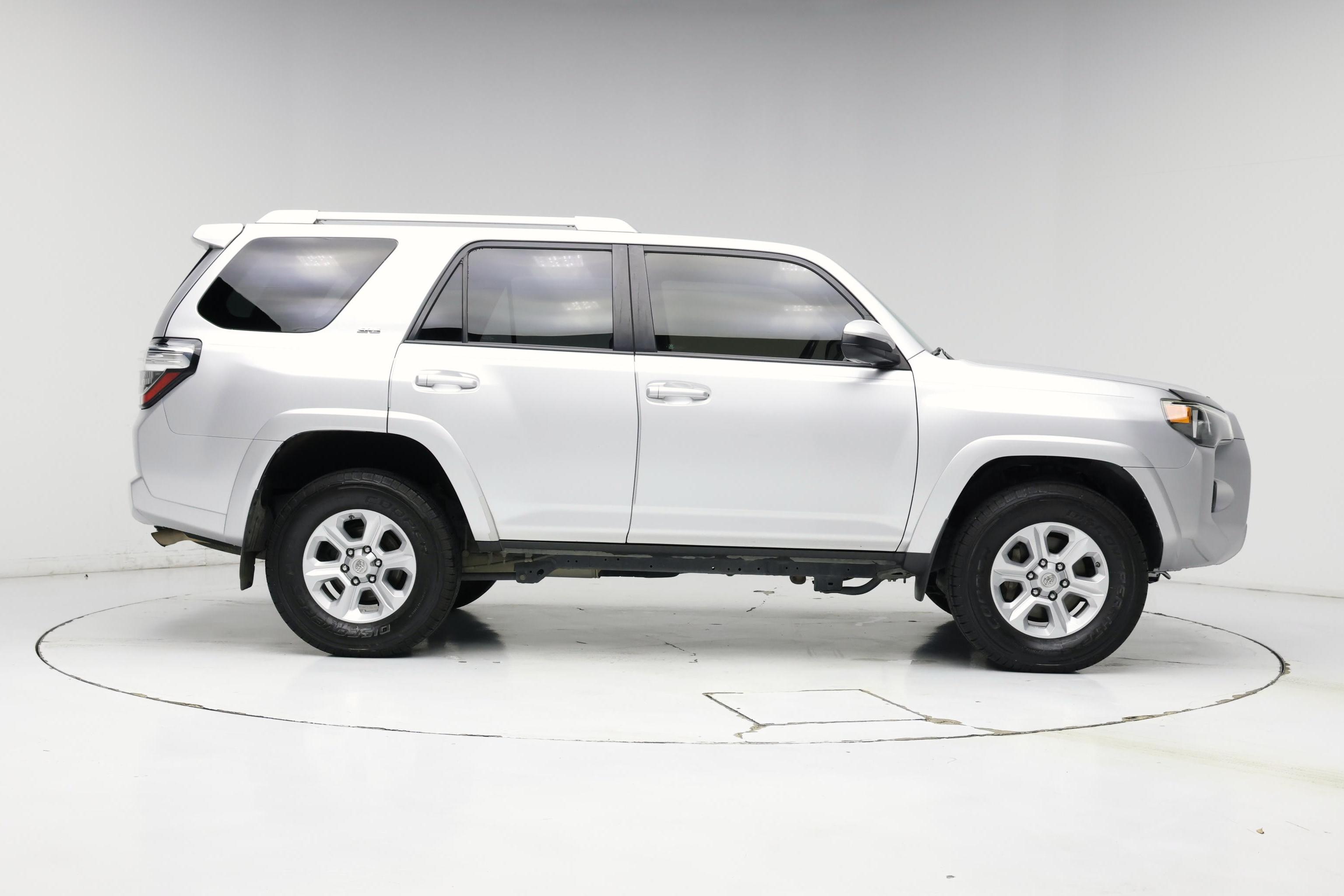Thumbnail: 2014 Toyota 4Runner - 7