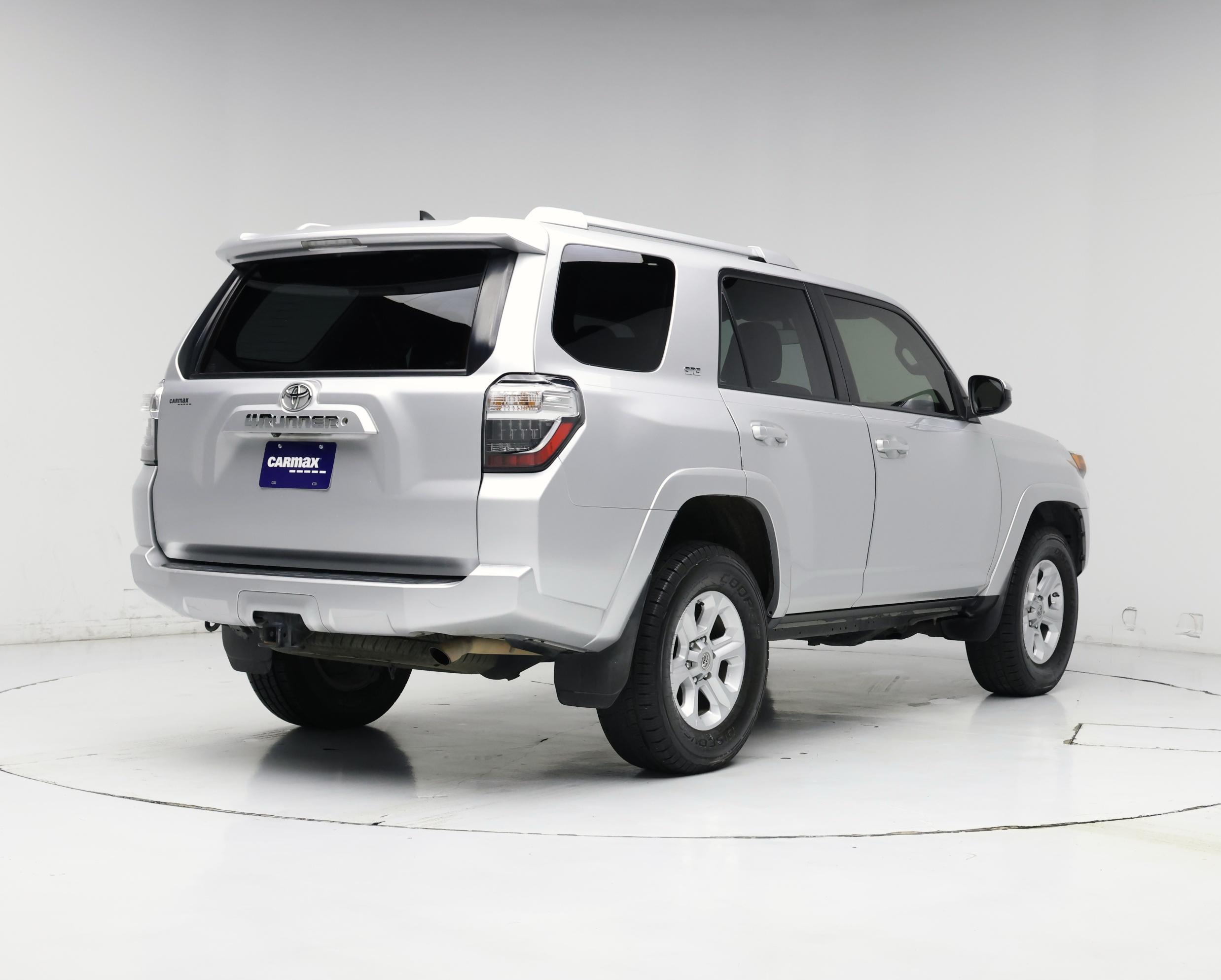 Thumbnail: 2014 Toyota 4Runner - 8