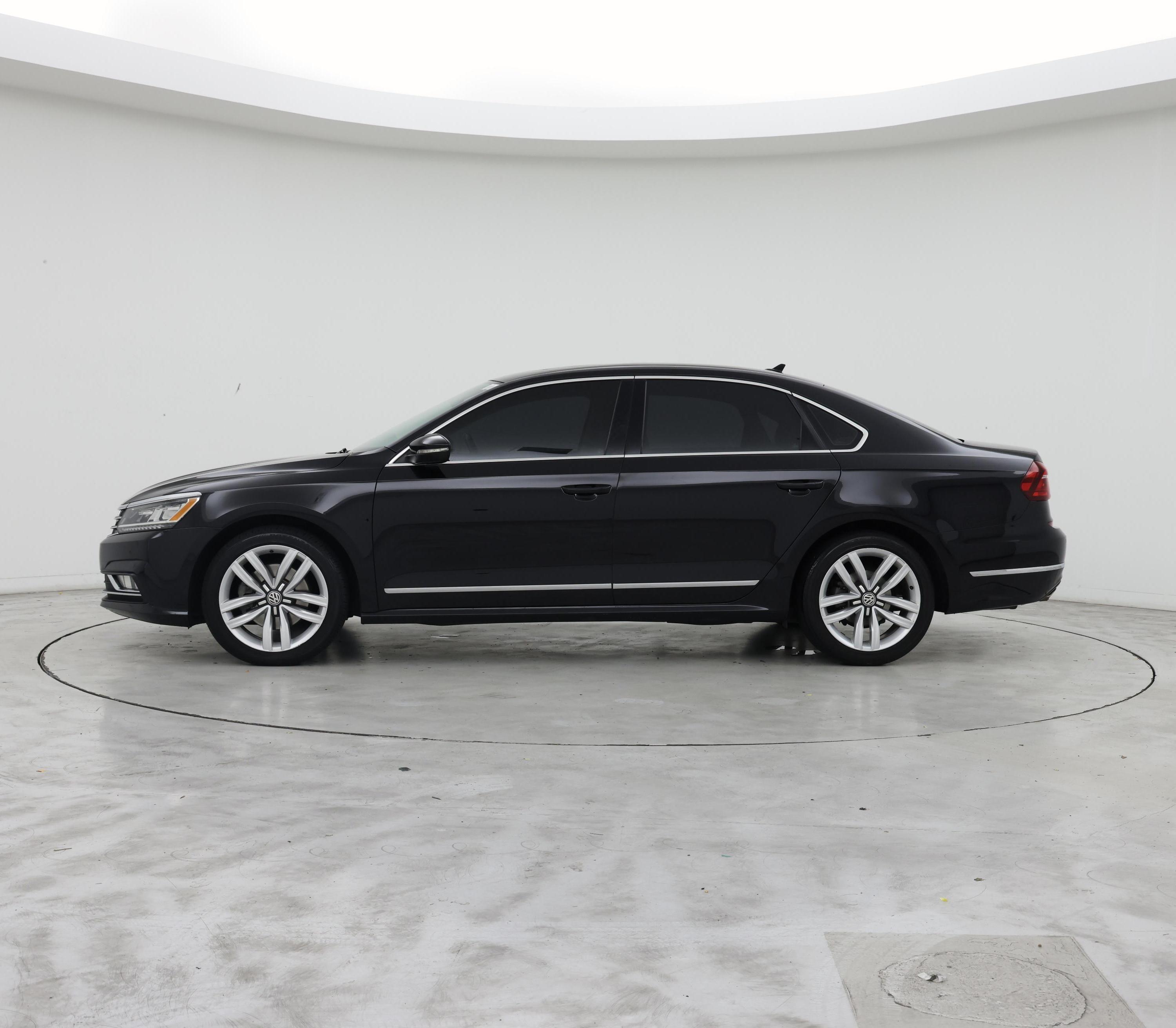 Thumbnail: 2017 Volkswagen Passat - 3